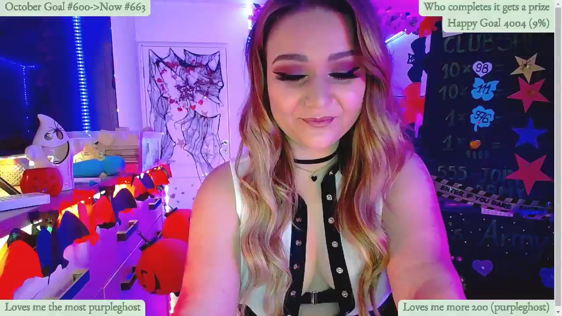 Gallery image thumbnail from Lucky_Emily's myfreecams stream on, 10/25/2024, 08:42 image 16 of 20