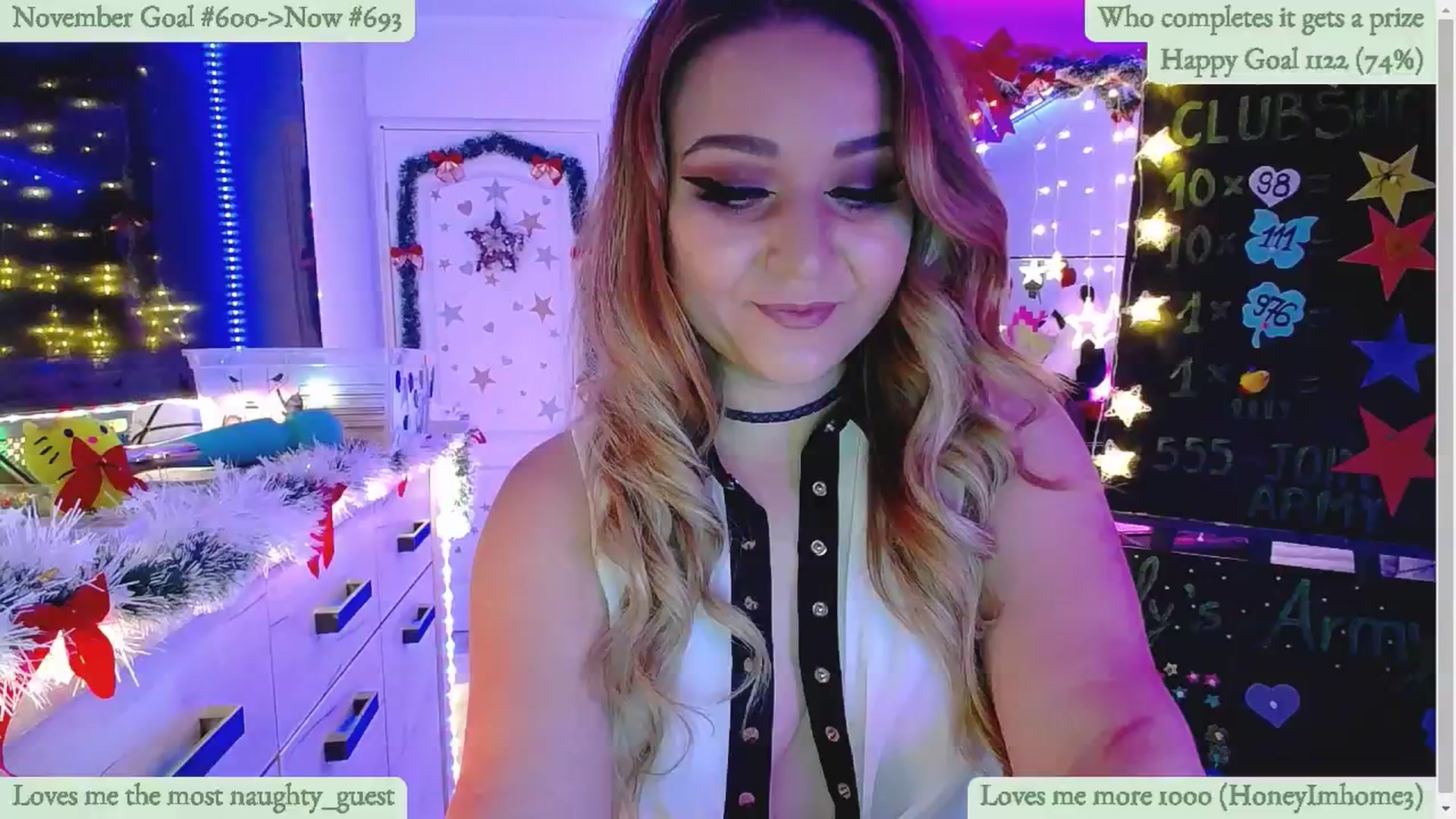 Gallery image thumbnail from Lucky_Emily's myfreecams stream on, 11/11/2024, 10:21 image 18 of 20