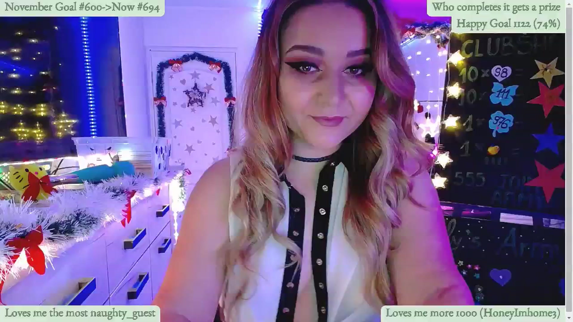 Gallery image thumbnail from Lucky_Emily's myfreecams stream on, 11/11/2024, 10:21 image 19 of 20