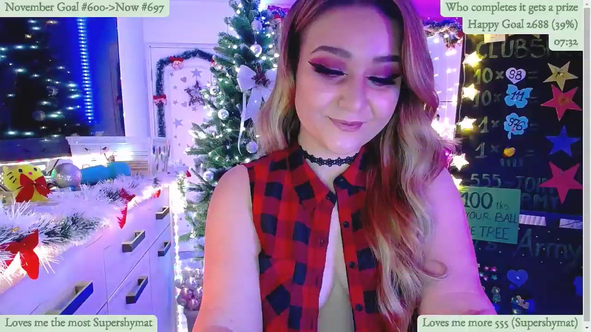 Gallery image thumbnail from Lucky_Emily's myfreecams stream on, 11/14/2024, 10:19 image 12 of 20