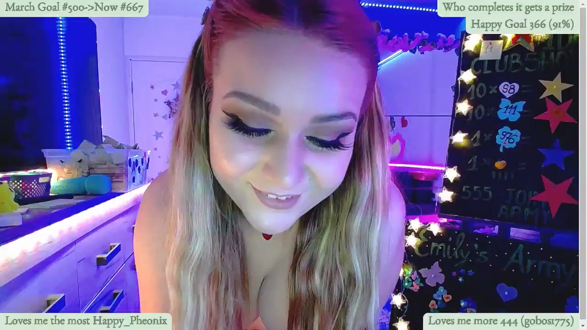 Gallery image thumbnail from Lucky_Emily's myfreecams stream on, 03/27/2025, 10:20 image 18 of 20