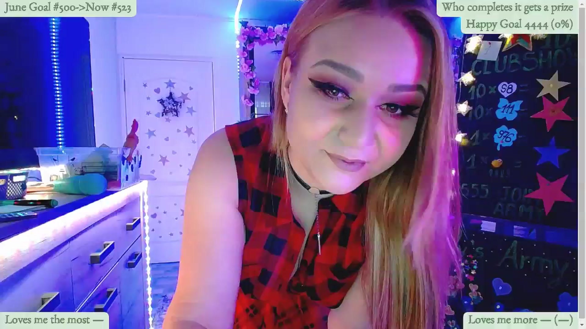 Gallery image thumbnail from Lucky_Emily's myfreecams stream on, 06/24/2025, 09:25 image 1 of 20