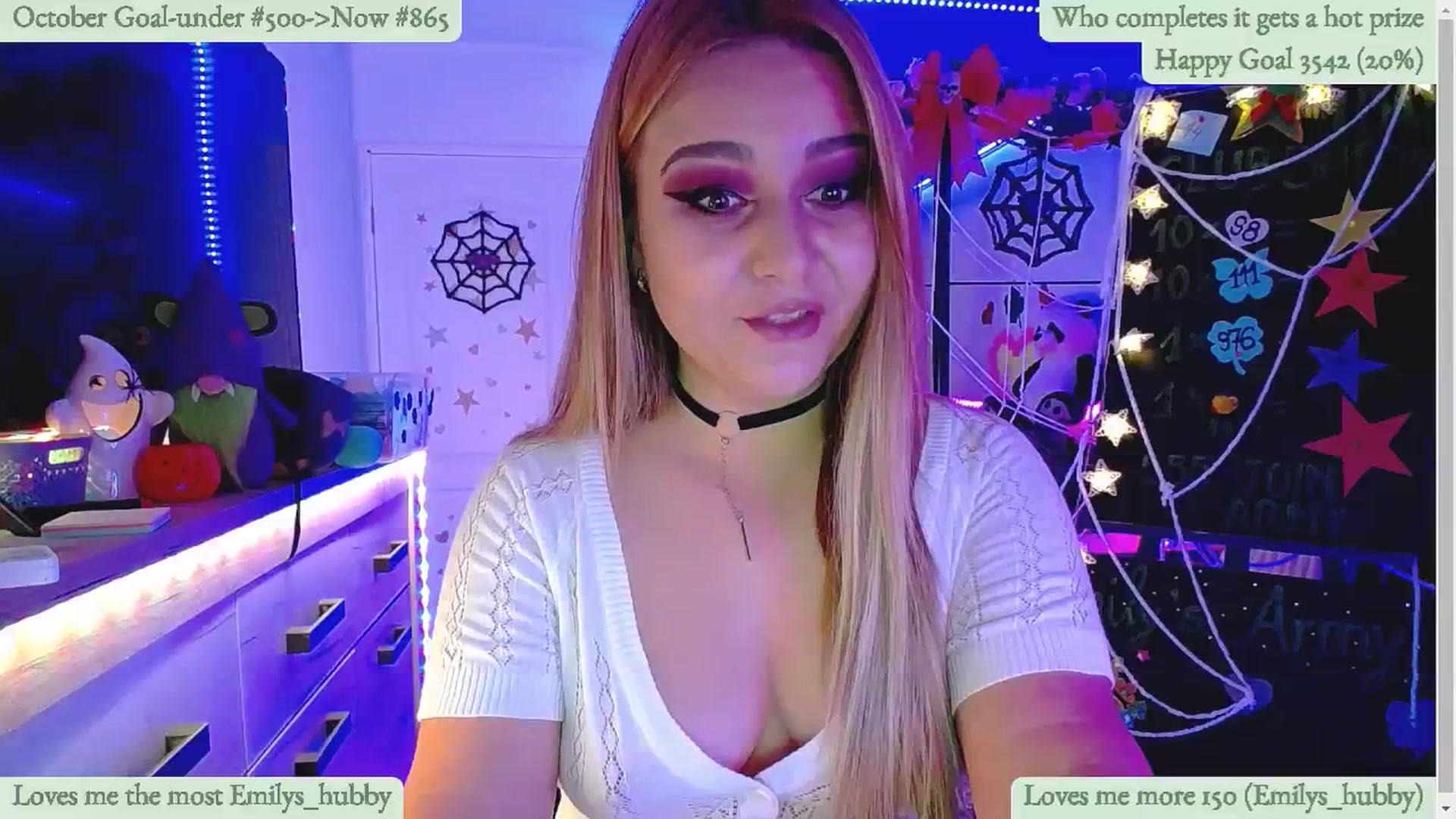 Gallery image thumbnail from Lucky_Emily's myfreecams stream on, 10/23/2025, 09:20 image 12 of 20