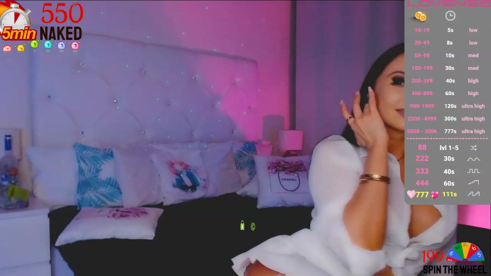 Gallery image thumbnail from Lucky_Star888's myfreecams stream on, 11/20/2023, 07:09 image 13 of 20