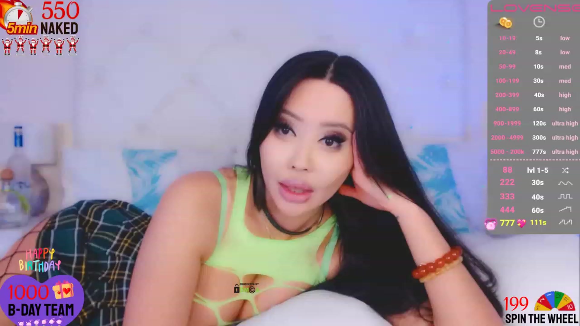 Gallery image thumbnail from Lucky_Star888's myfreecams stream on, 01/06/2024, 10:25 image 3 of 20