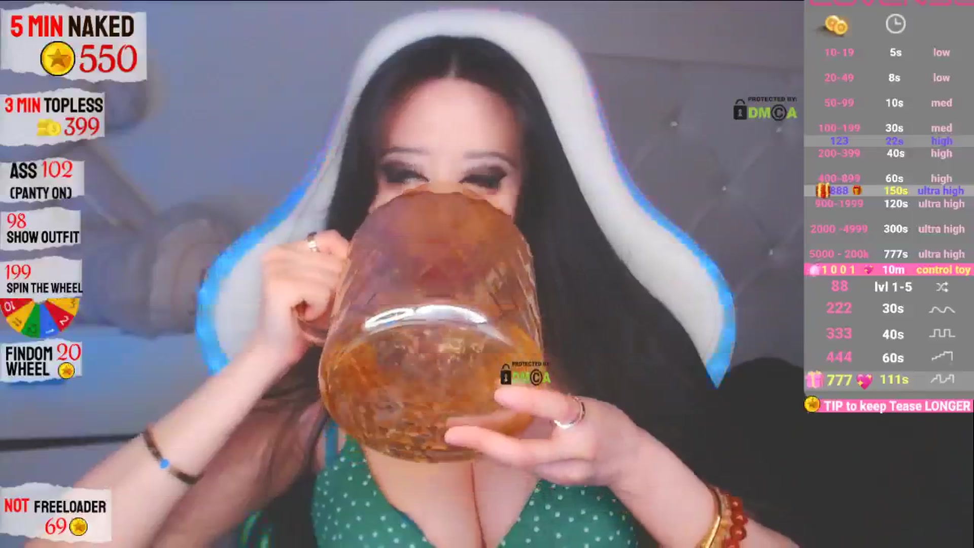 Gallery image thumbnail from Lucky_Star888's myfreecams stream on, 06/21/2025, 15:27 image 15 of 20