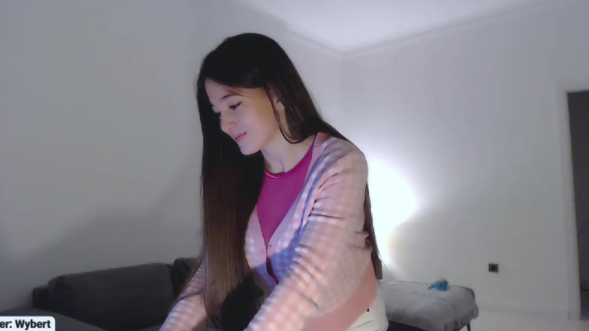 Gallery image thumbnail from Lucky_V's myfreecams stream on, 11/24/2022, 20:55 image 6 of 20