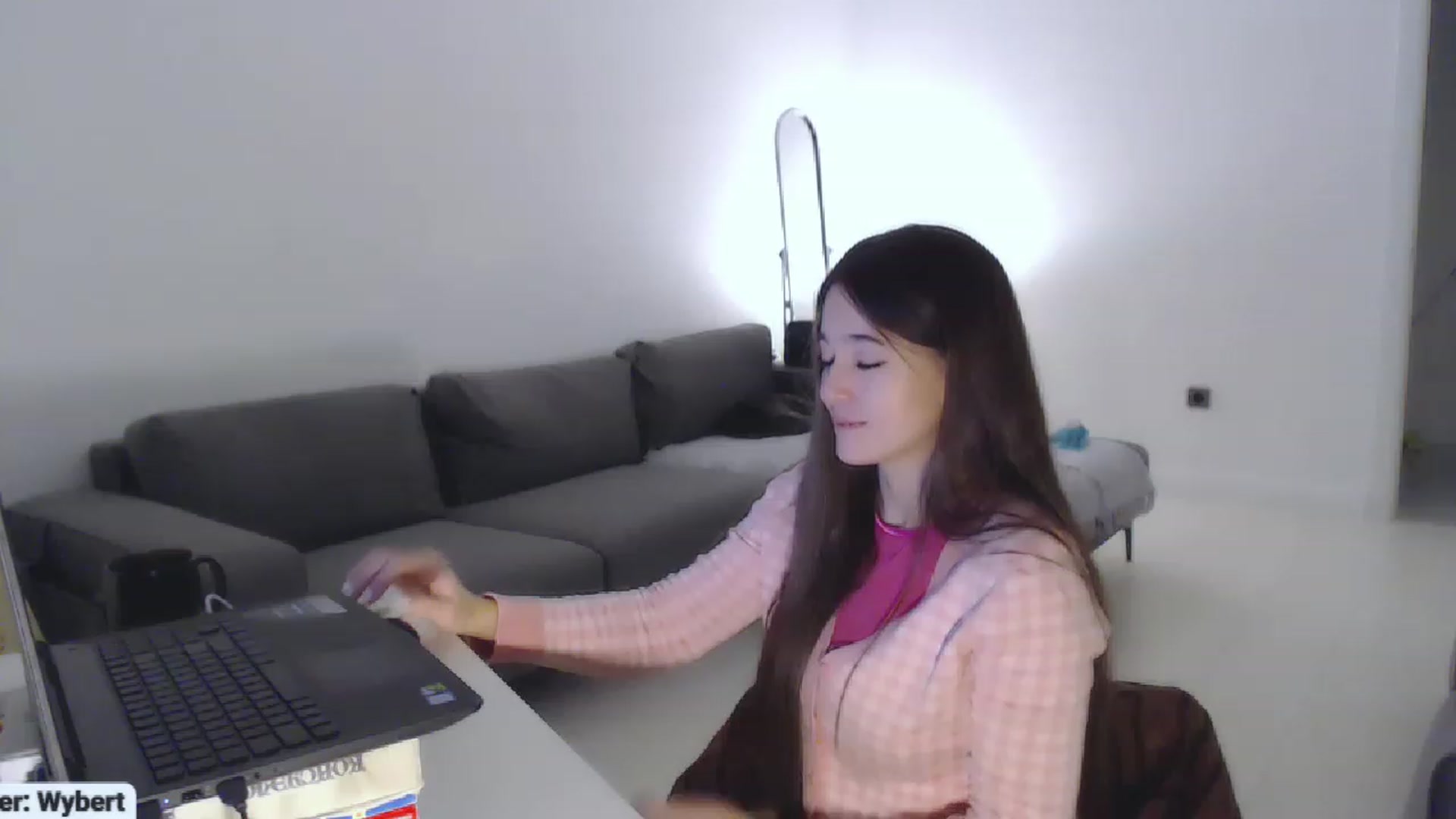 Gallery image thumbnail from Lucky_V's myfreecams stream on, 11/24/2022, 21:40 image 12 of 20