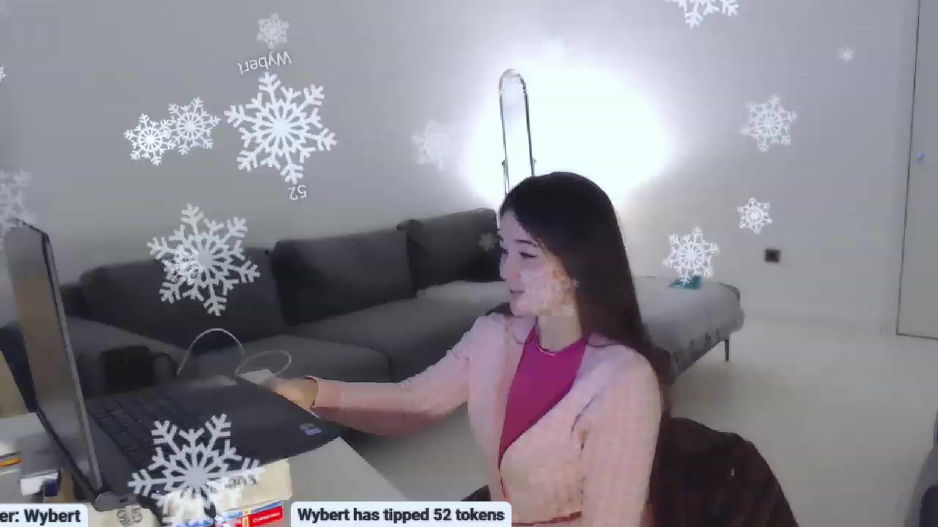 Gallery image thumbnail from Lucky_V's myfreecams stream on, 11/24/2022, 23:52 image 10 of 20