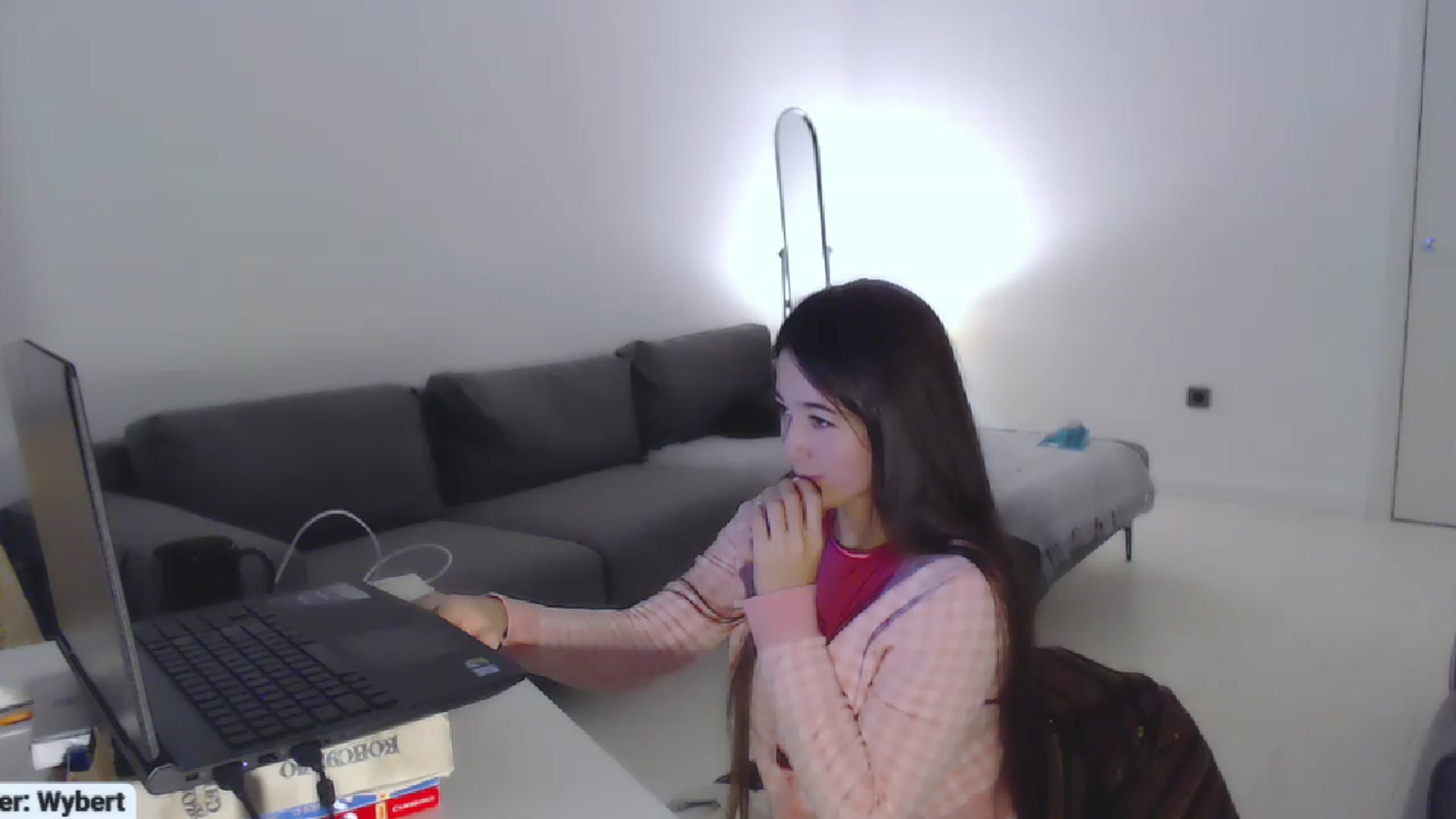 Gallery image thumbnail from Lucky_V's myfreecams stream on, 11/24/2022, 23:52 image 16 of 20