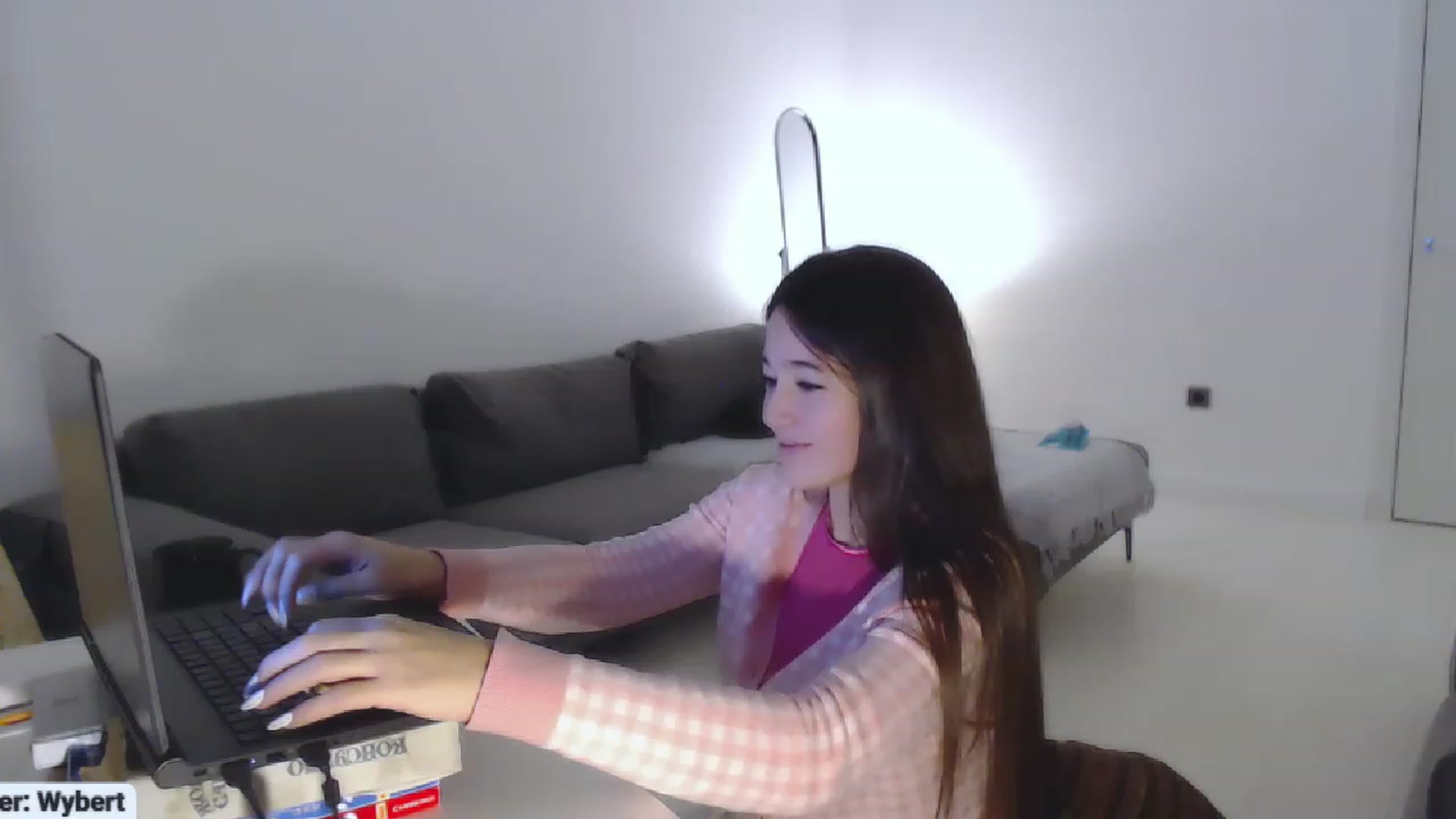 Gallery image thumbnail from Lucky_V's myfreecams stream on, 11/25/2022, 24:11 image 2 of 20
