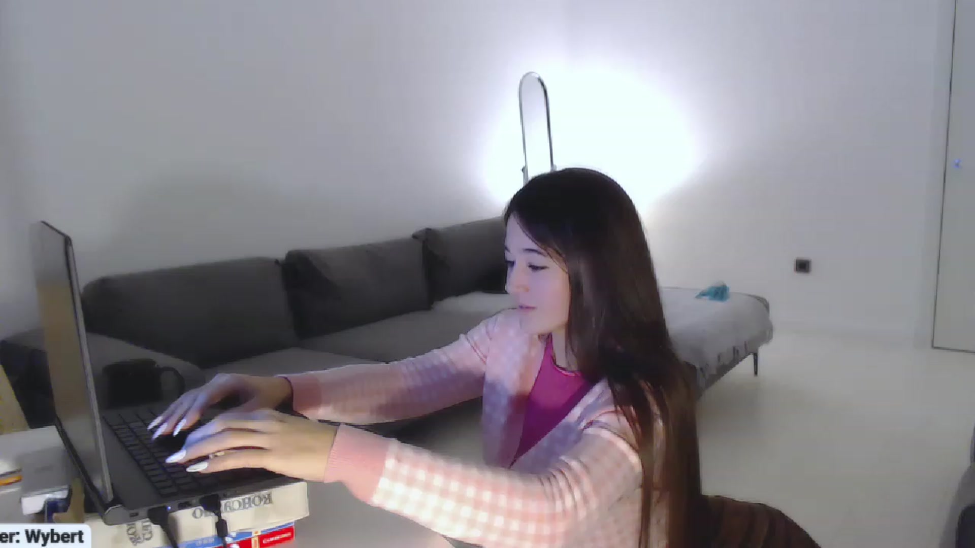 Gallery image thumbnail from Lucky_V's myfreecams stream on, 11/25/2022, 24:11 image 1 of 20