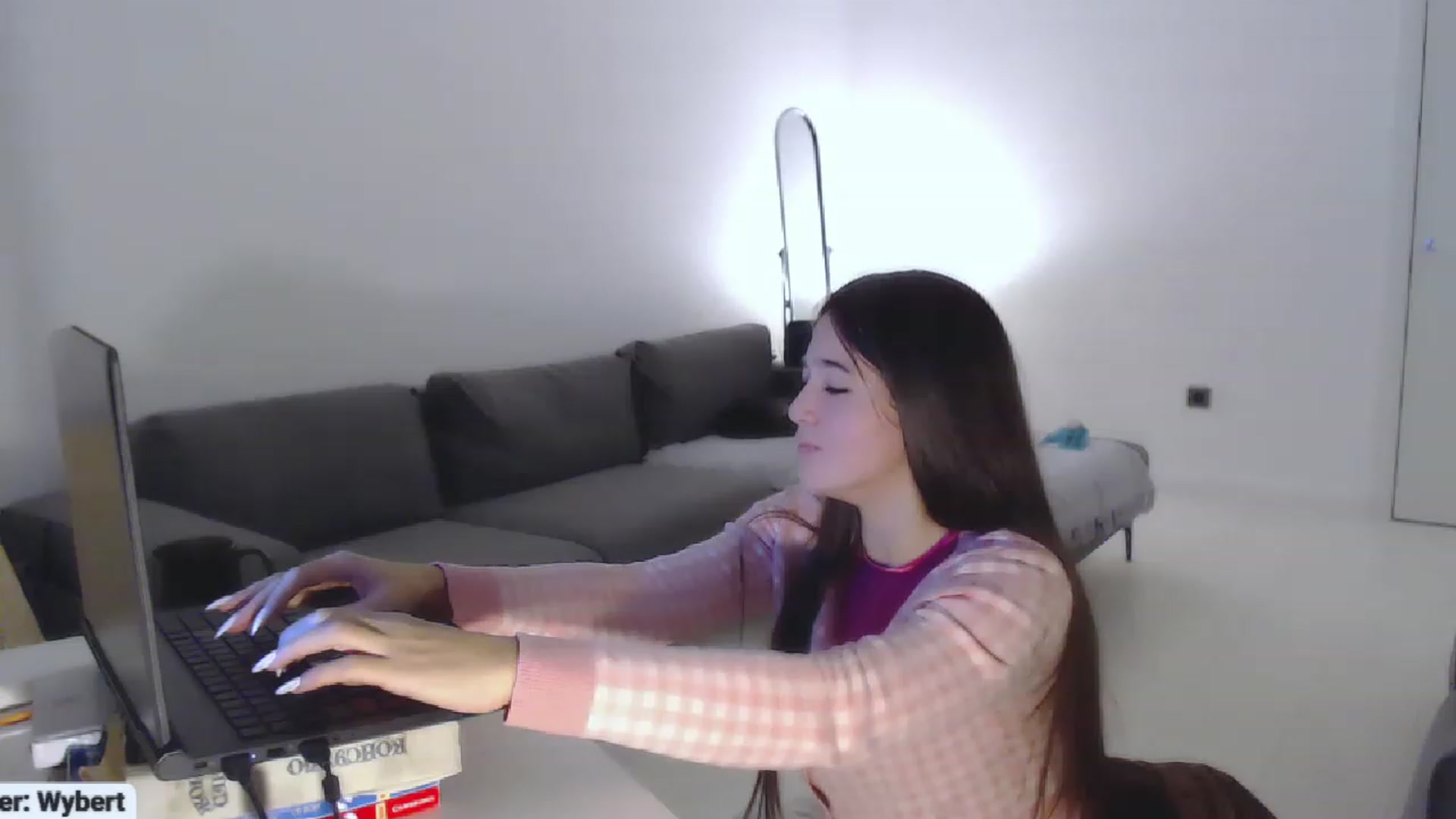 Gallery image thumbnail from Lucky_V's myfreecams stream on, 11/25/2022, 24:11 image 18 of 20