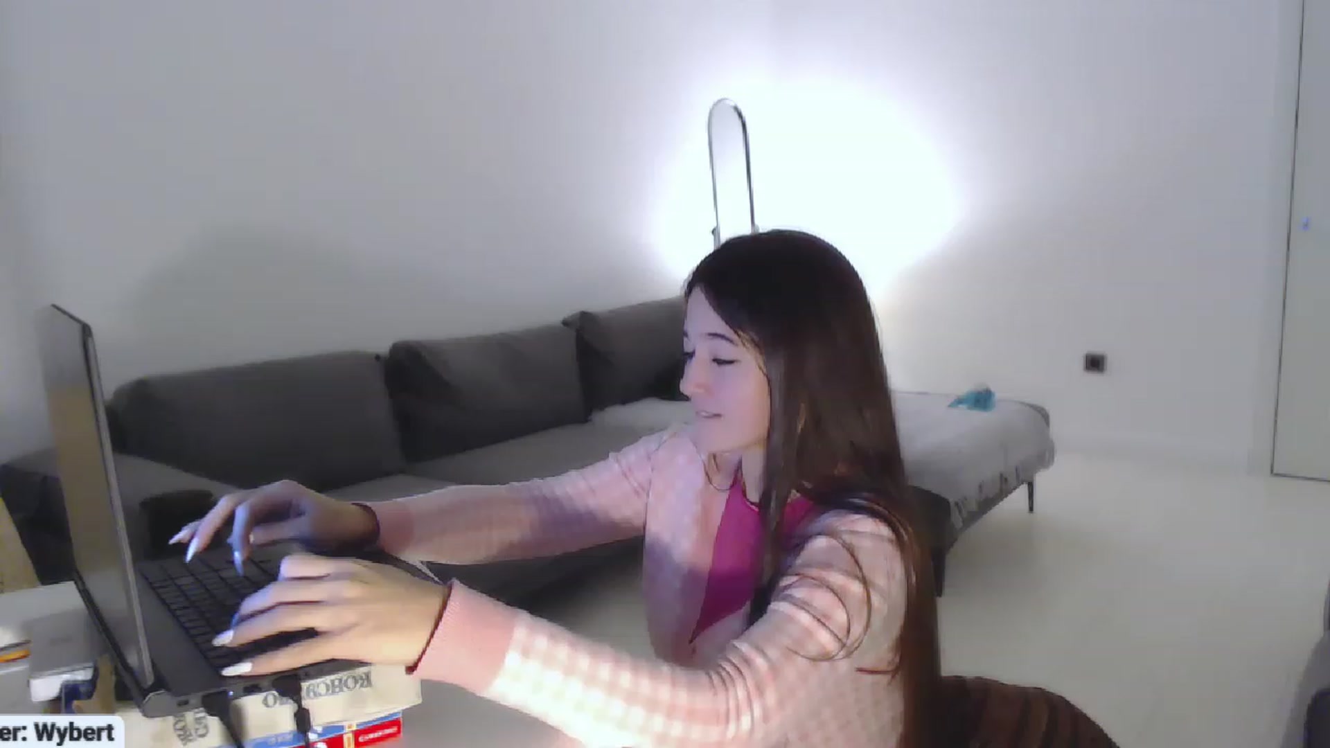 Gallery image thumbnail from Lucky_V's myfreecams stream on, 11/25/2022, 24:11 image 10 of 20