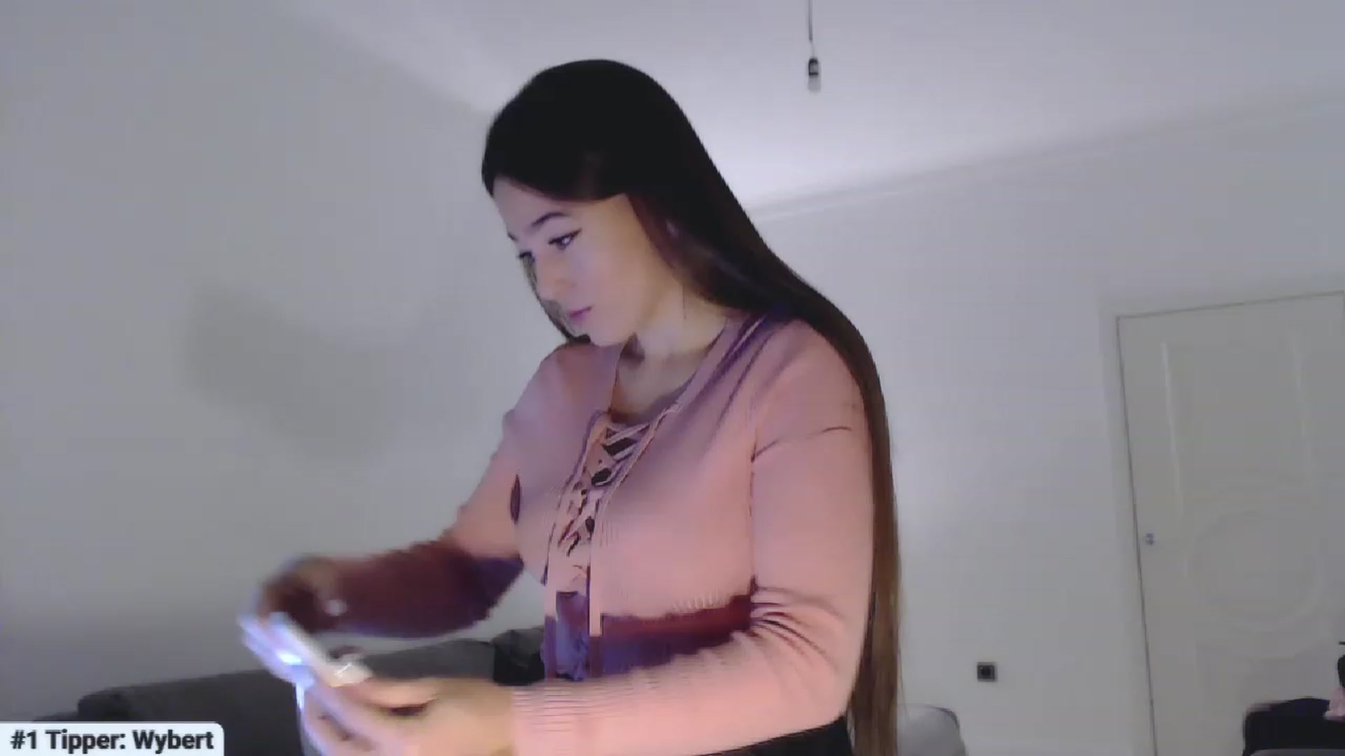 Gallery image thumbnail from Lucky_V's myfreecams stream on, 11/27/2022, 21:01 image 10 of 20
