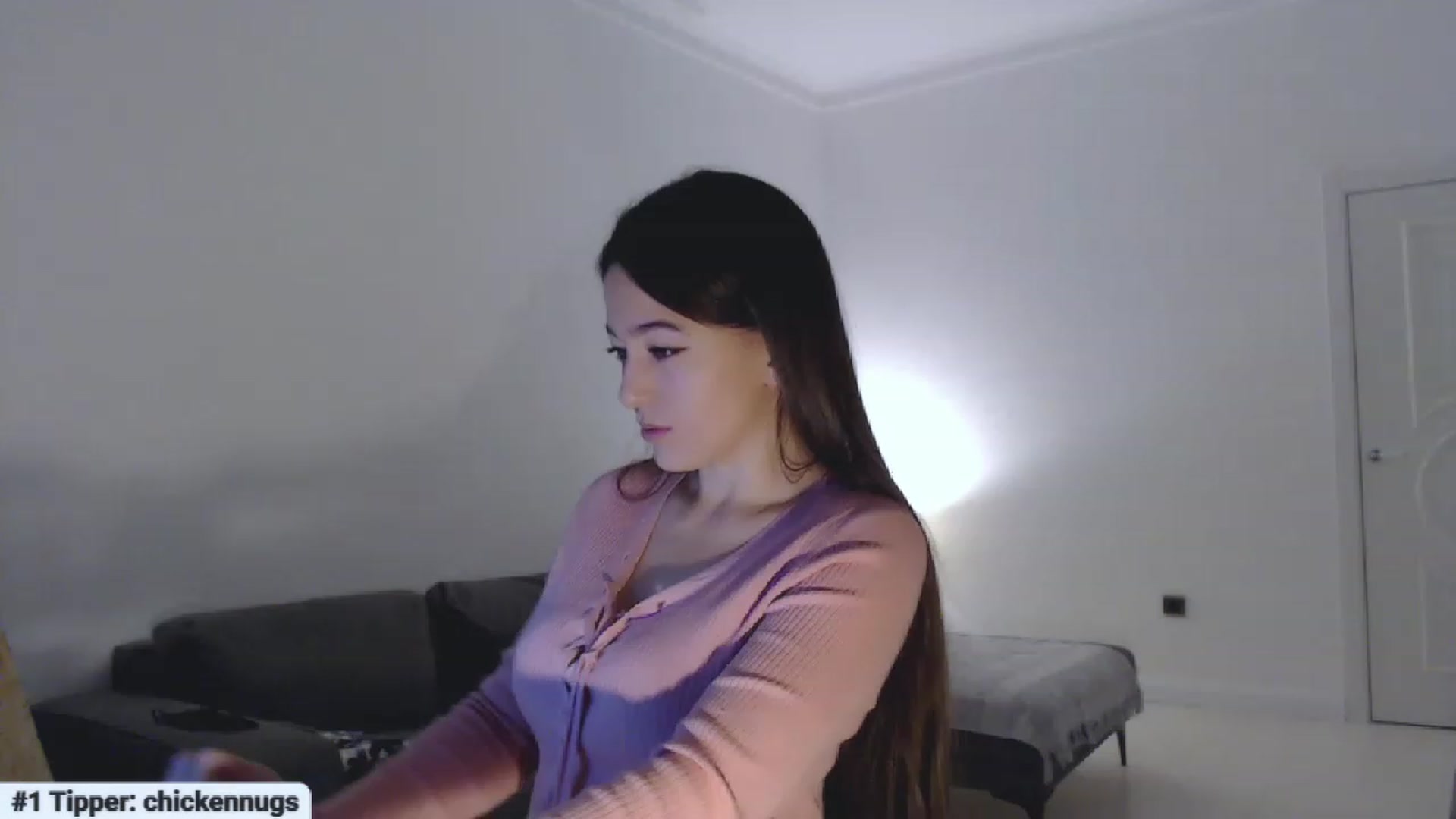 Gallery image thumbnail from Lucky_V's myfreecams stream on, 11/28/2022, 21:38 image 17 of 20