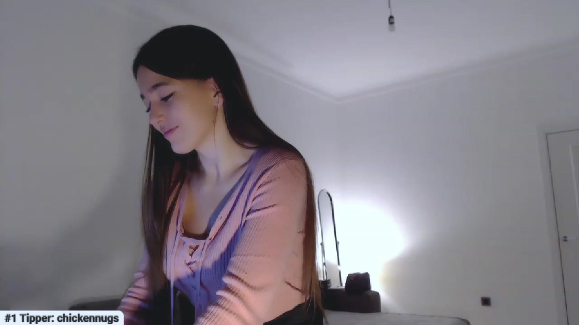 Gallery image thumbnail from Lucky_V's myfreecams stream on, 11/29/2022, 24:01 image 7 of 20