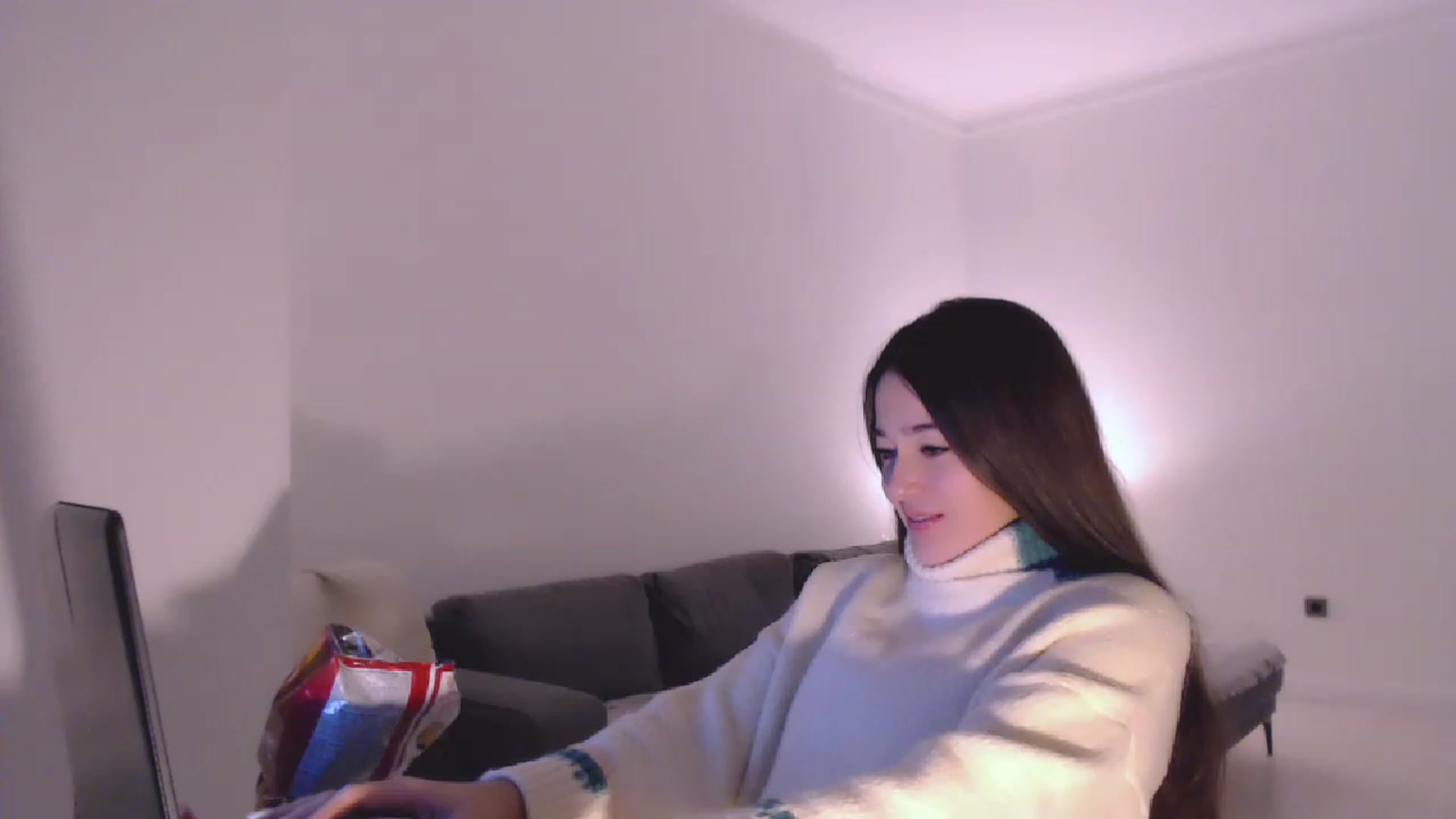 Gallery image thumbnail from Lucky_V's myfreecams stream on, 12/30/2022, 23:05 image 13 of 20