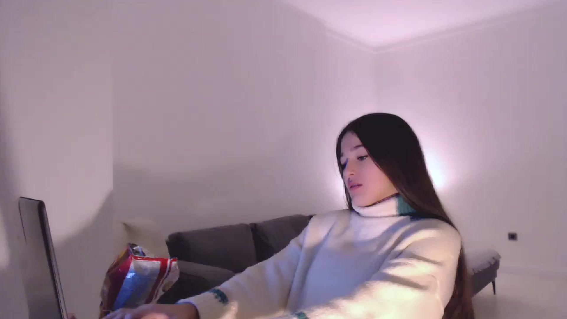 Gallery image thumbnail from Lucky_V's myfreecams stream on, 12/30/2022, 23:05 image 11 of 20