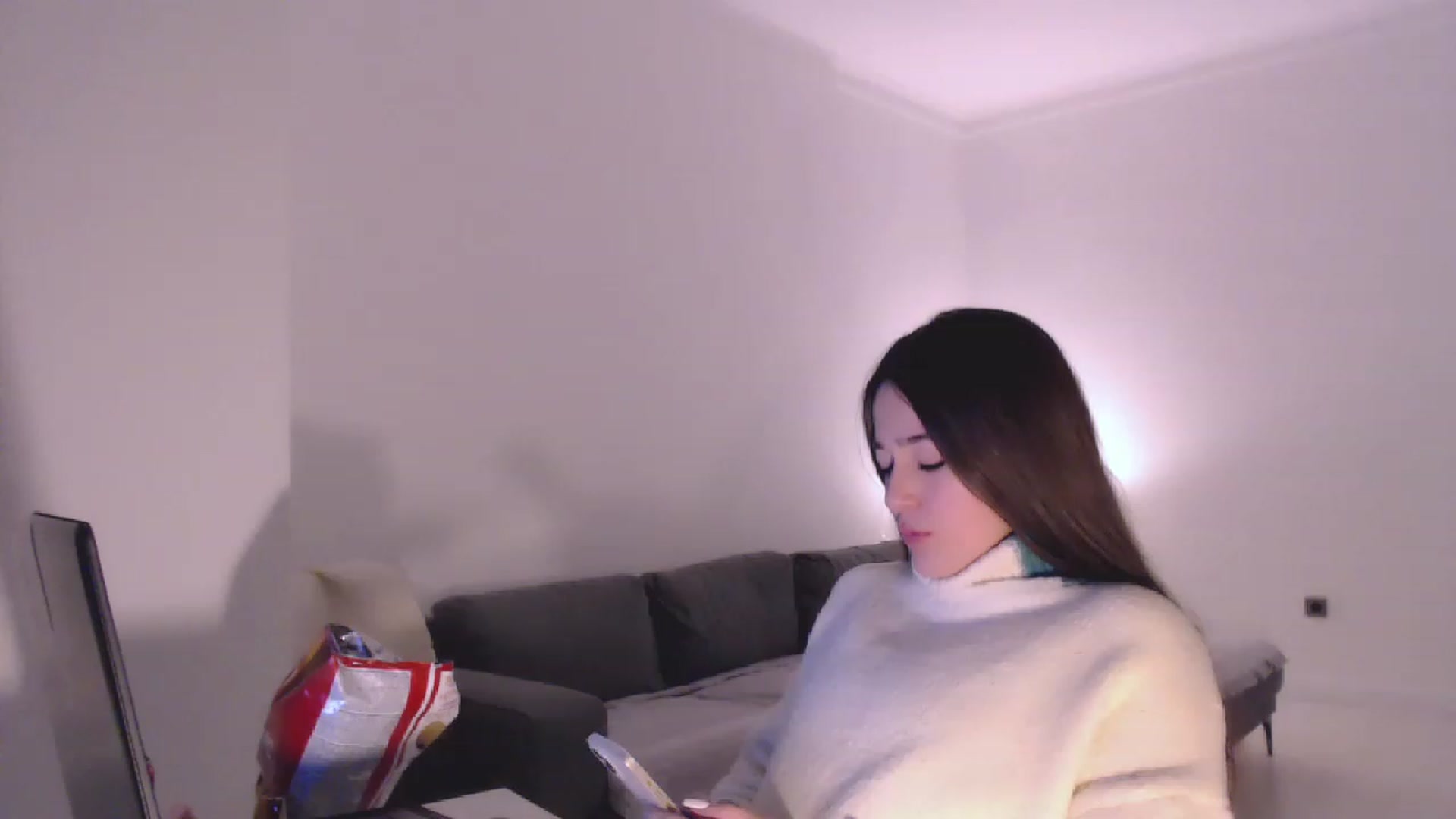 Gallery image thumbnail from Lucky_V's myfreecams stream on, 12/30/2022, 23:05 image 14 of 20