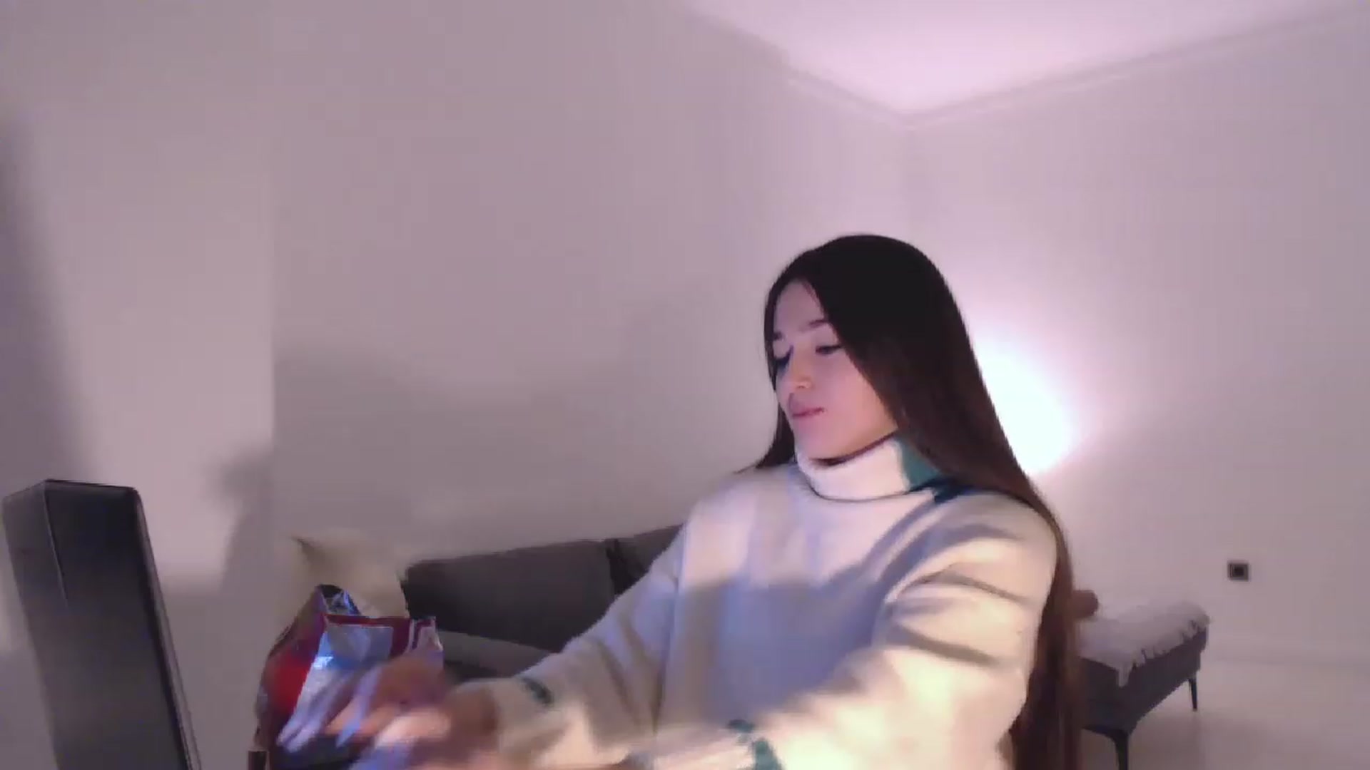 Gallery image thumbnail from Lucky_V's myfreecams stream on, 12/30/2022, 23:31 image 5 of 20