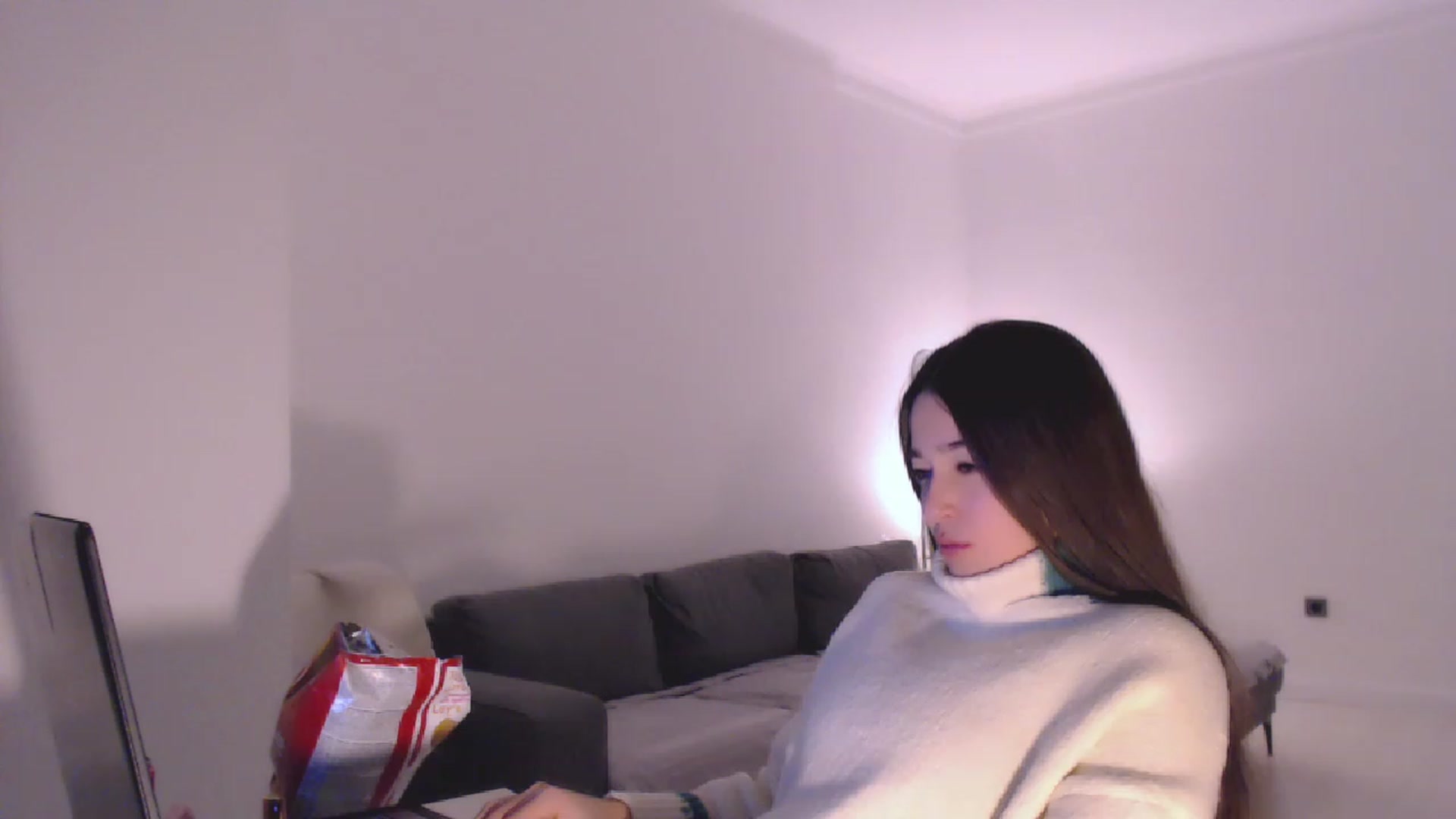 Gallery image thumbnail from Lucky_V's myfreecams stream on, 12/30/2022, 23:31 image 1 of 20