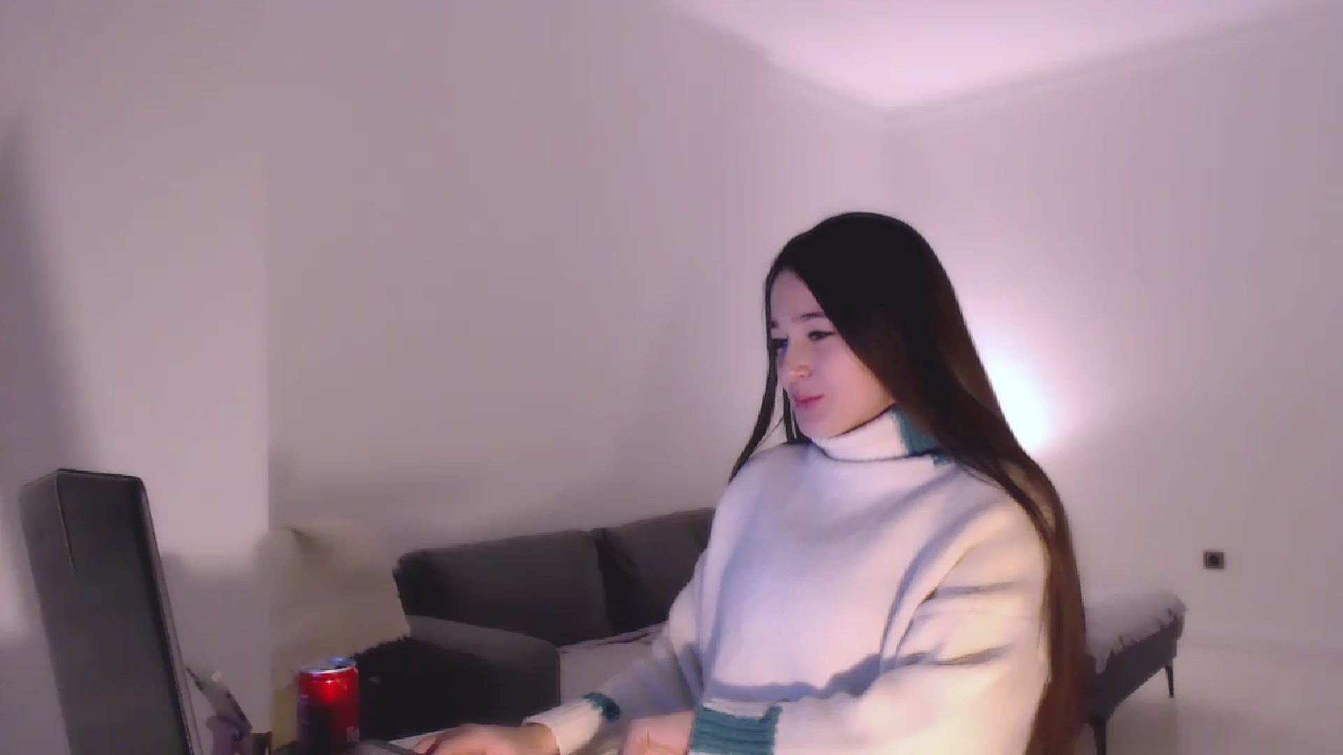 Gallery image thumbnail from Lucky_V's myfreecams stream on, 12/31/2022, 01:04 image 7 of 20