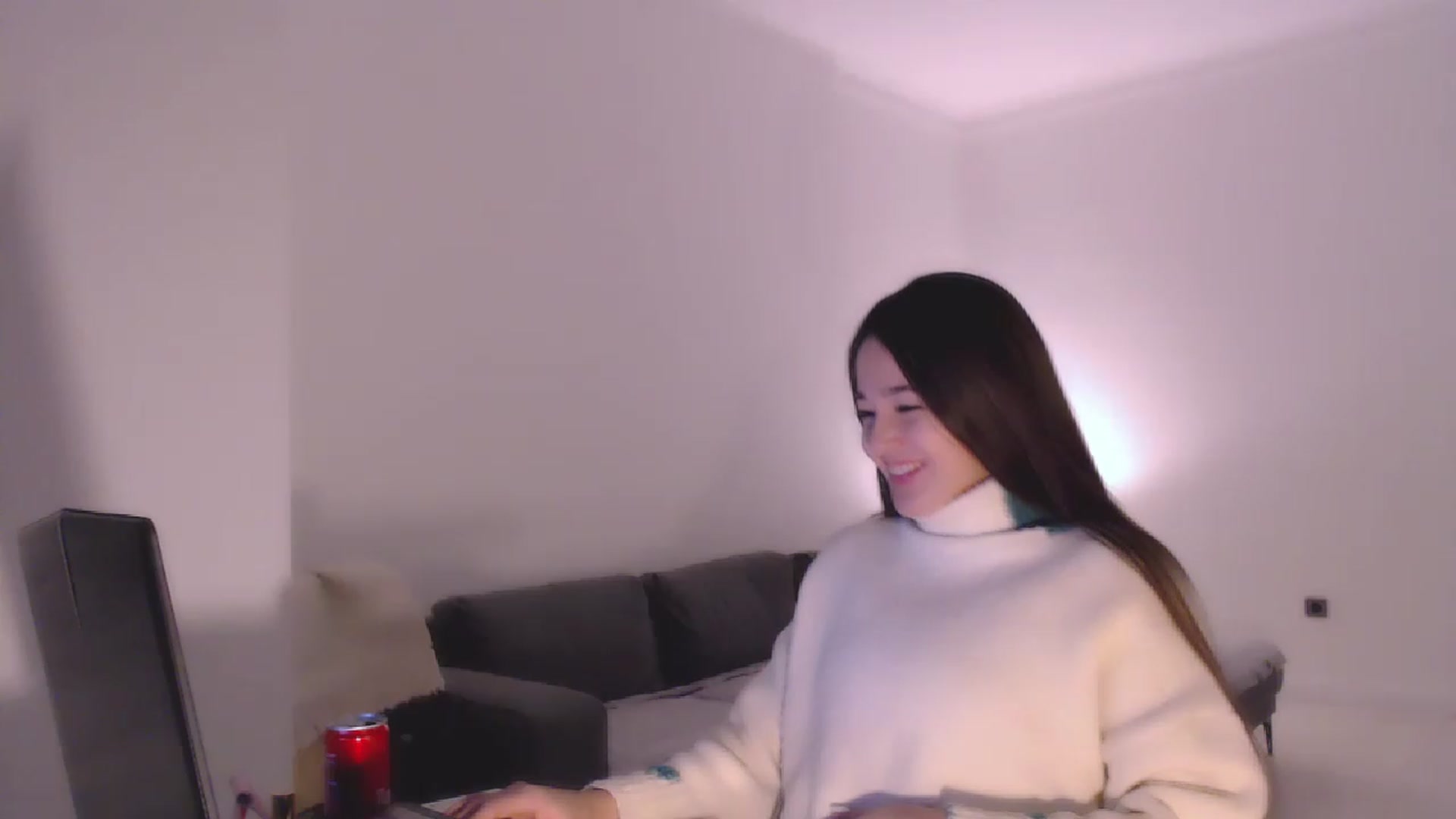 Gallery image thumbnail from Lucky_V's myfreecams stream on, 12/31/2022, 01:04 image 6 of 20