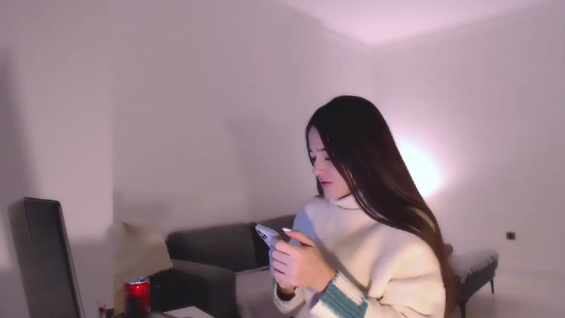 Gallery image thumbnail from Lucky_V's myfreecams stream on, 12/31/2022, 01:04 image 17 of 20