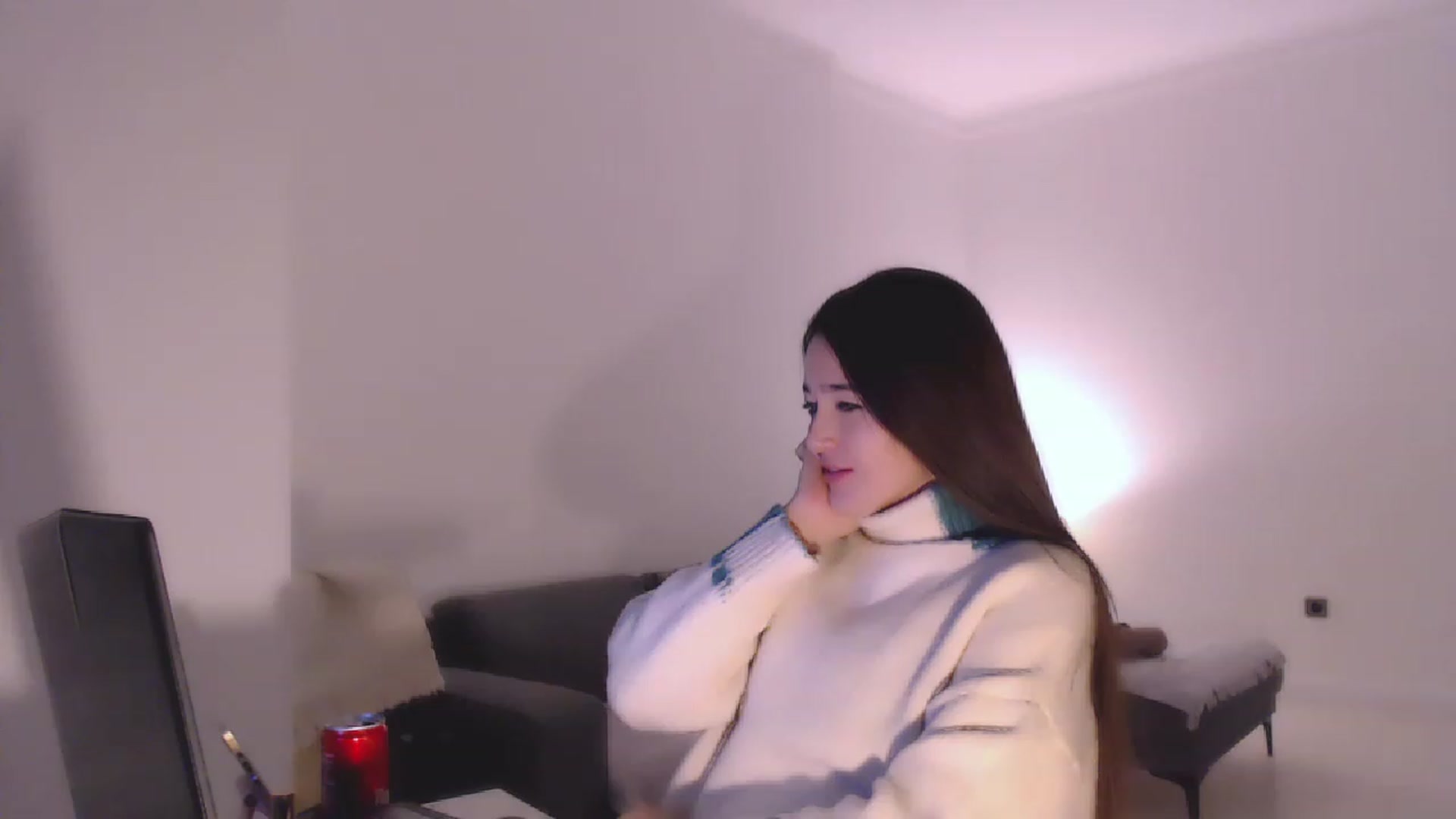 Gallery image thumbnail from Lucky_V's myfreecams stream on, 12/31/2022, 01:04 image 12 of 20
