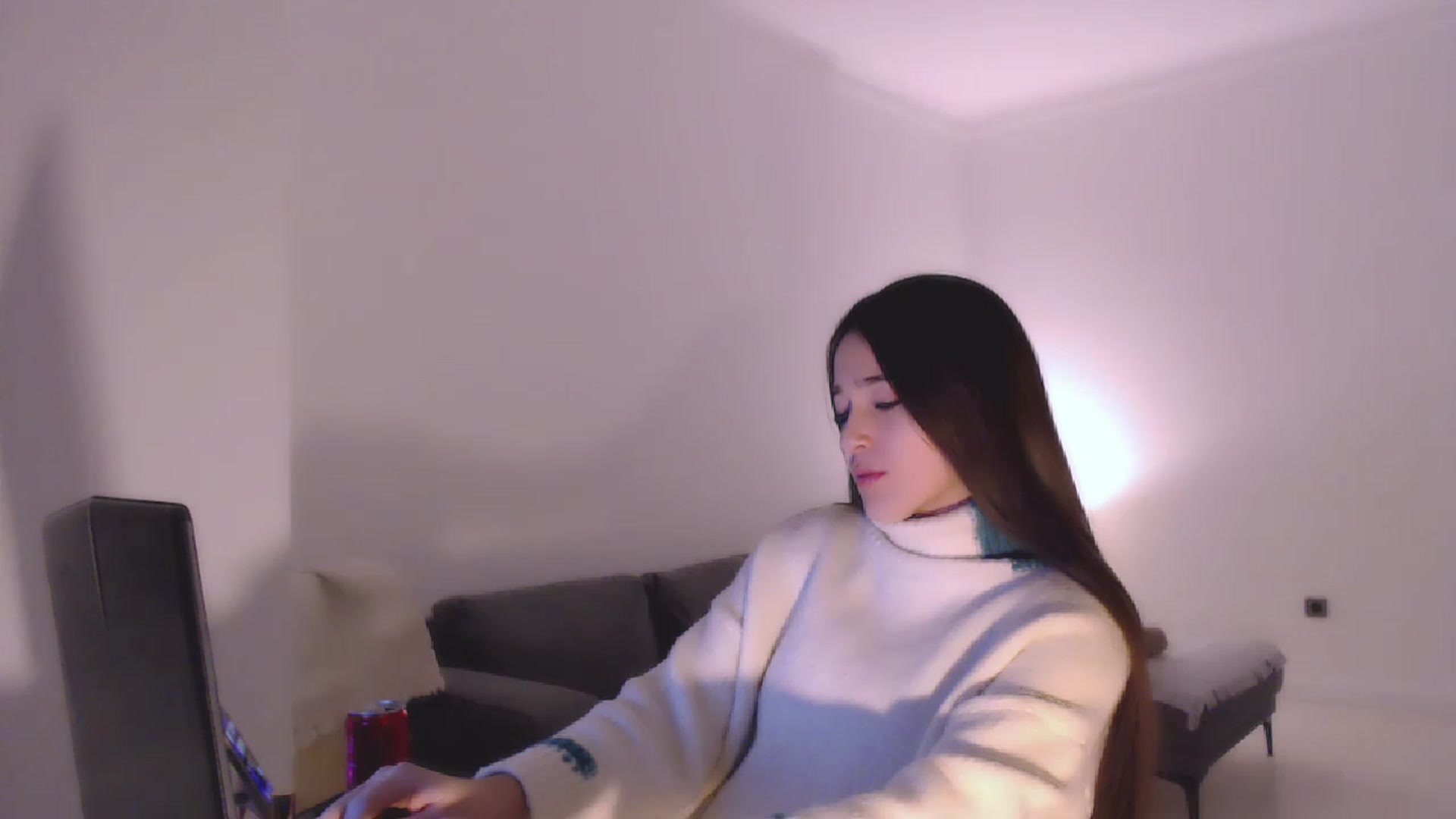 Gallery image thumbnail from Lucky_V's myfreecams stream on, 12/31/2022, 01:04 image 3 of 20
