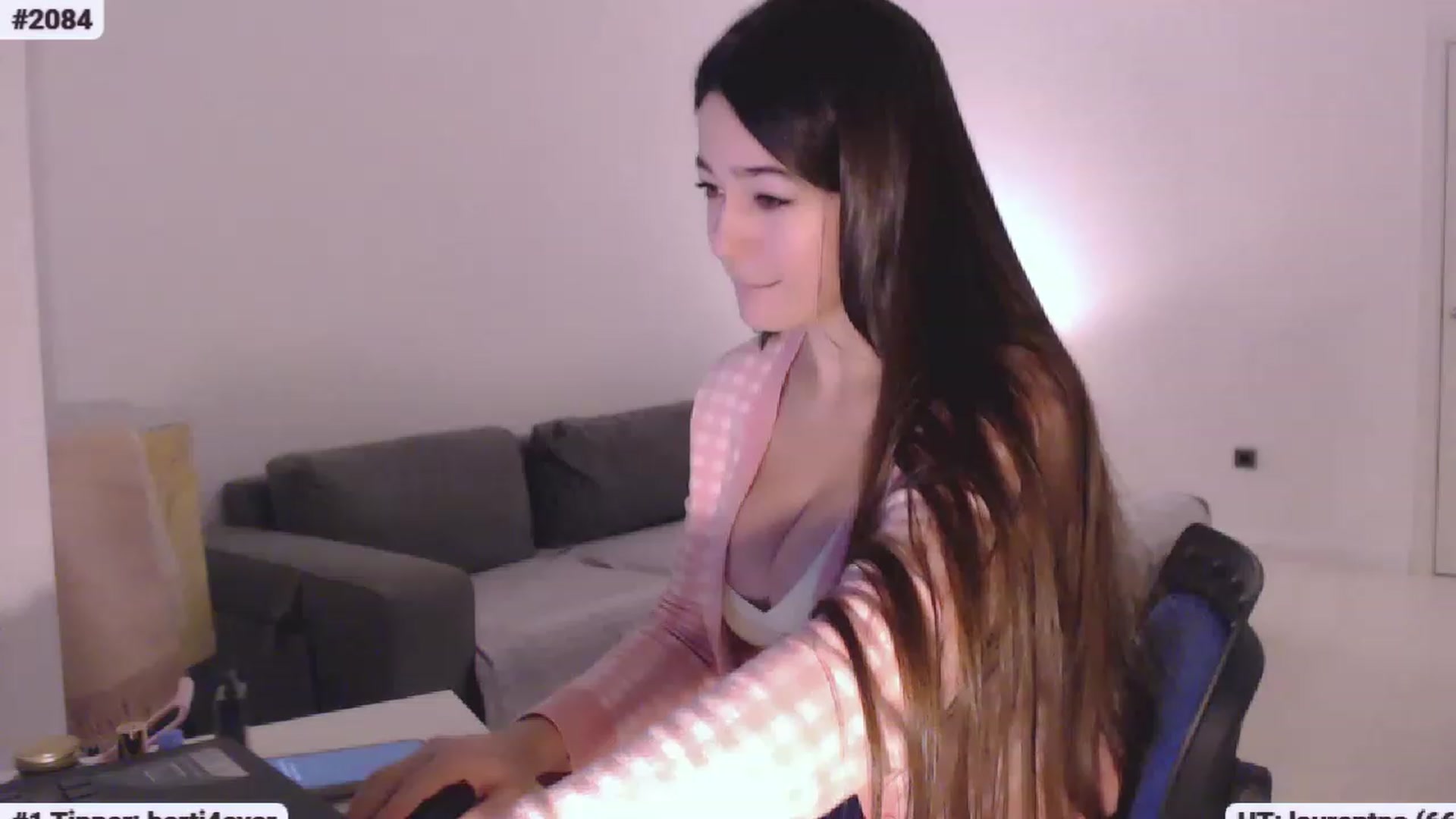 Gallery image thumbnail from Lucky_V's myfreecams stream on, 01/16/2023, 01:18 image 13 of 20