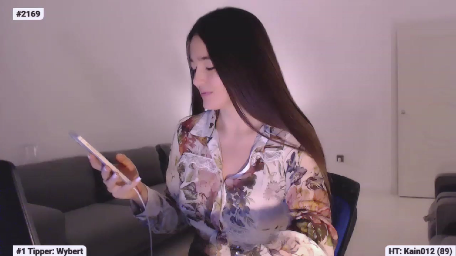 Gallery image thumbnail from Lucky_V's myfreecams stream on, 01/23/2023, 24:01 image 10 of 20