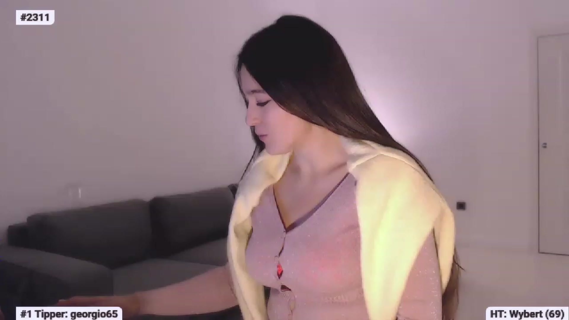 Gallery image thumbnail from Lucky_V's myfreecams stream on, 01/25/2023, 20:53 image 12 of 20