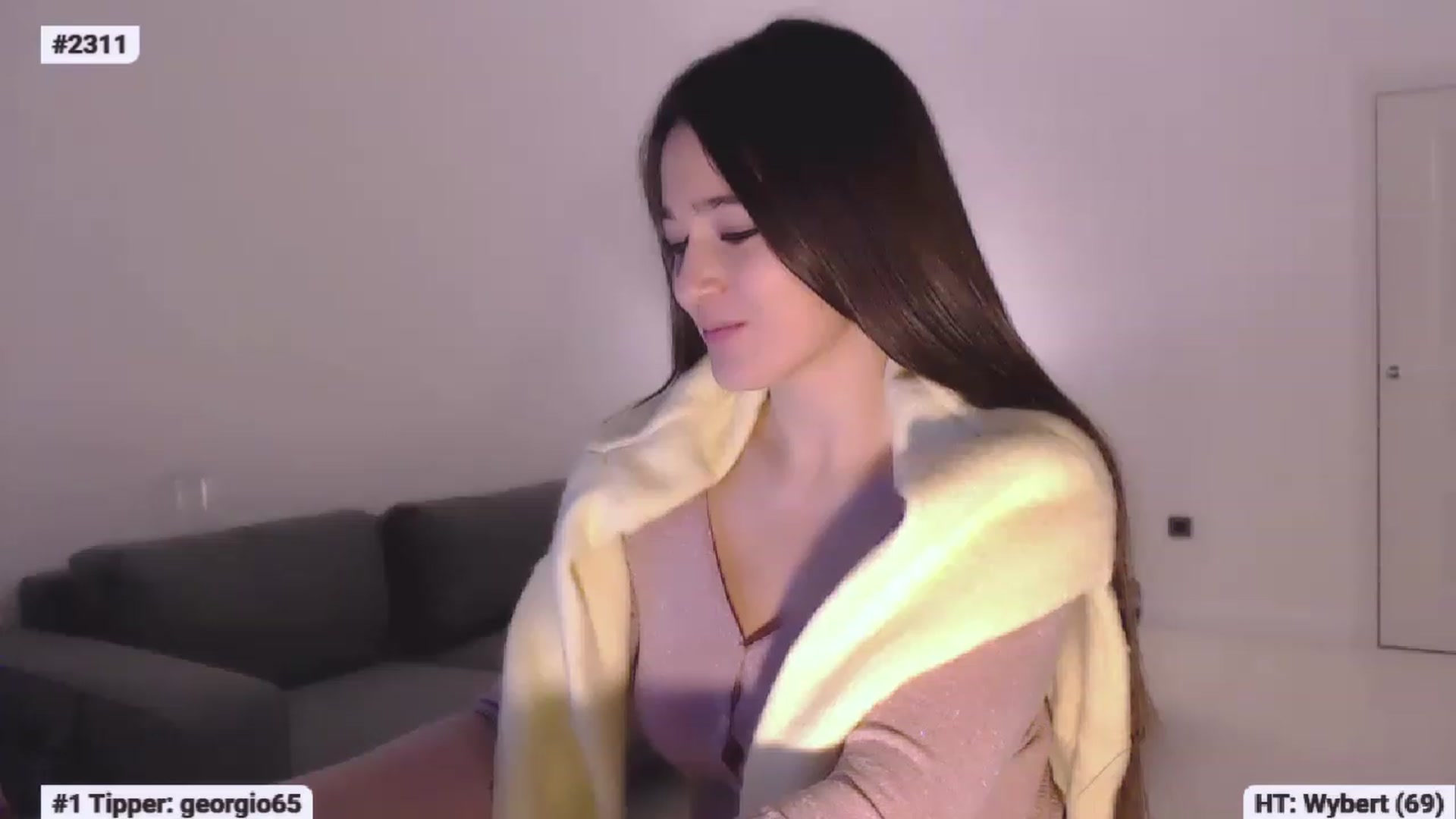 Gallery image thumbnail from Lucky_V's myfreecams stream on, 01/25/2023, 20:53 image 9 of 20