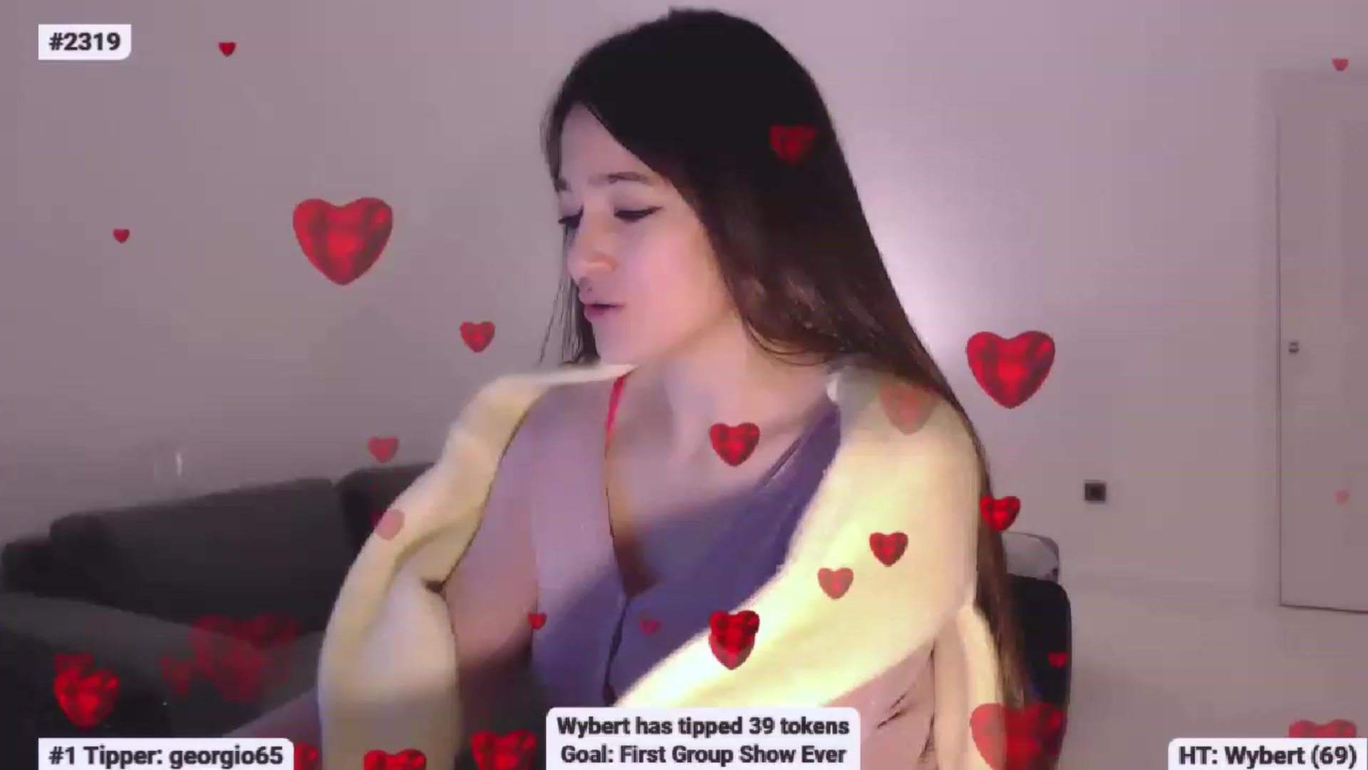 Gallery image thumbnail from Lucky_V's myfreecams stream on, 01/25/2023, 23:08 image 1 of 20