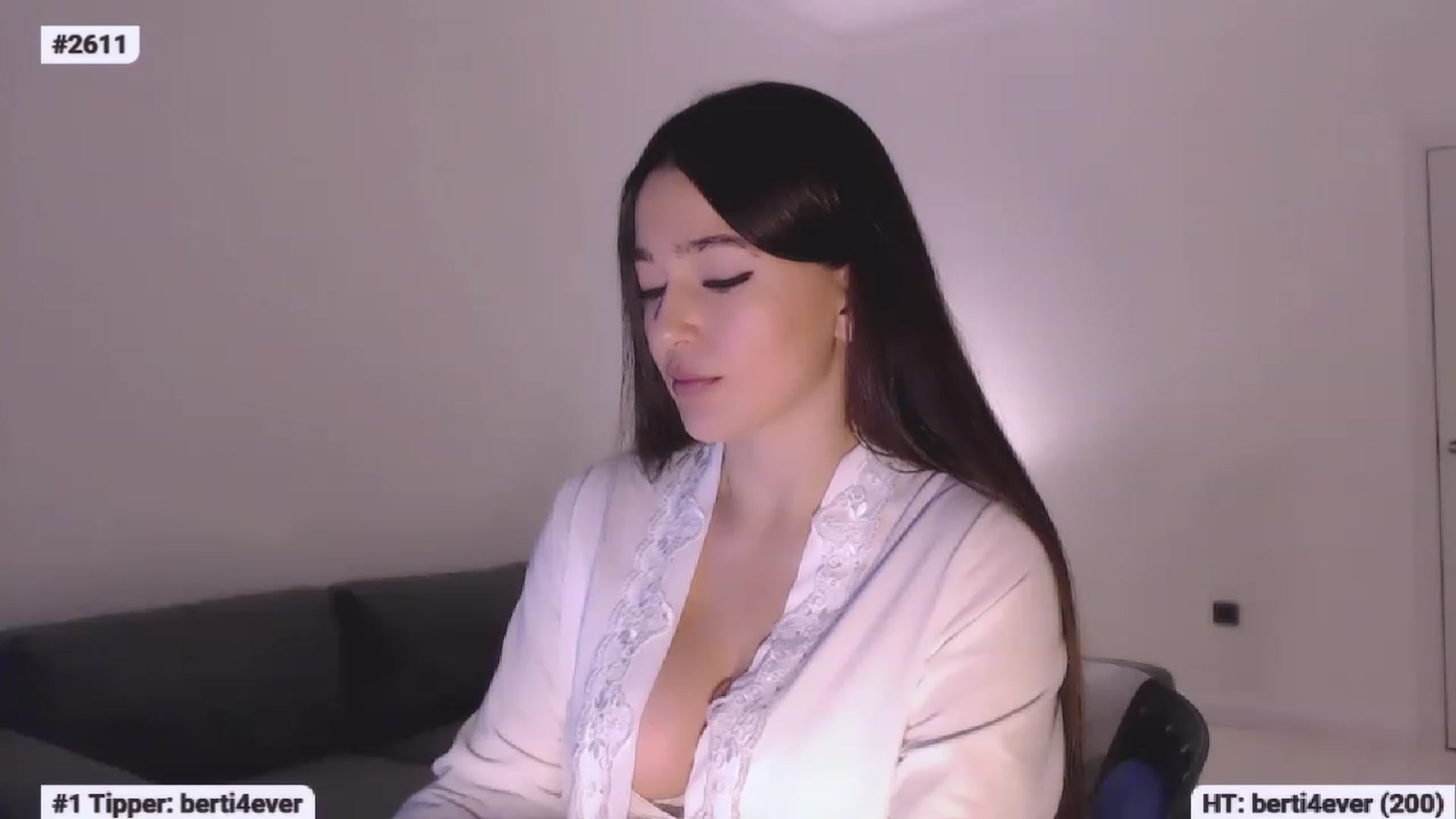 Gallery image thumbnail from Lucky_V's myfreecams stream on, 01/29/2023, 19:11 image 3 of 20