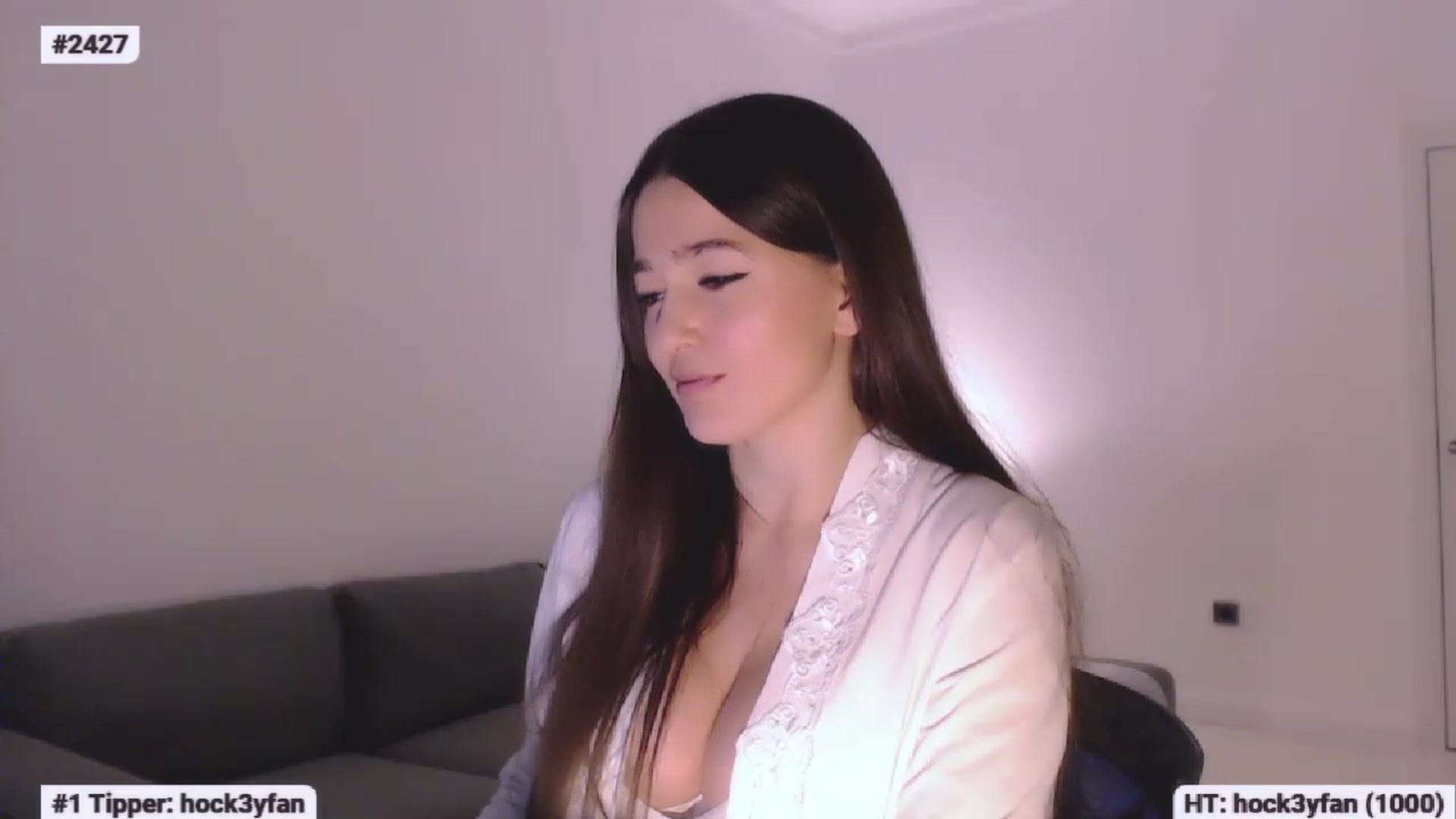 Gallery image thumbnail from Lucky_V's myfreecams stream on, 01/29/2023, 19:11 image 20 of 20