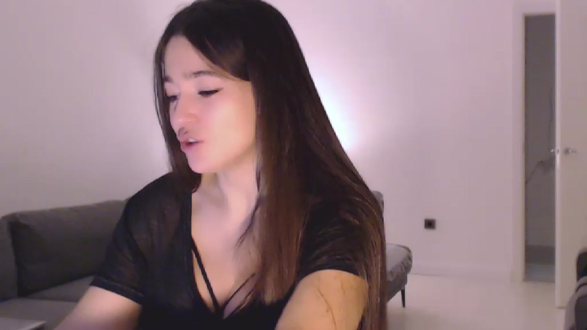 Gallery image thumbnail from Lucky_V's myfreecams stream on, 02/05/2023, 19:24 image 16 of 20