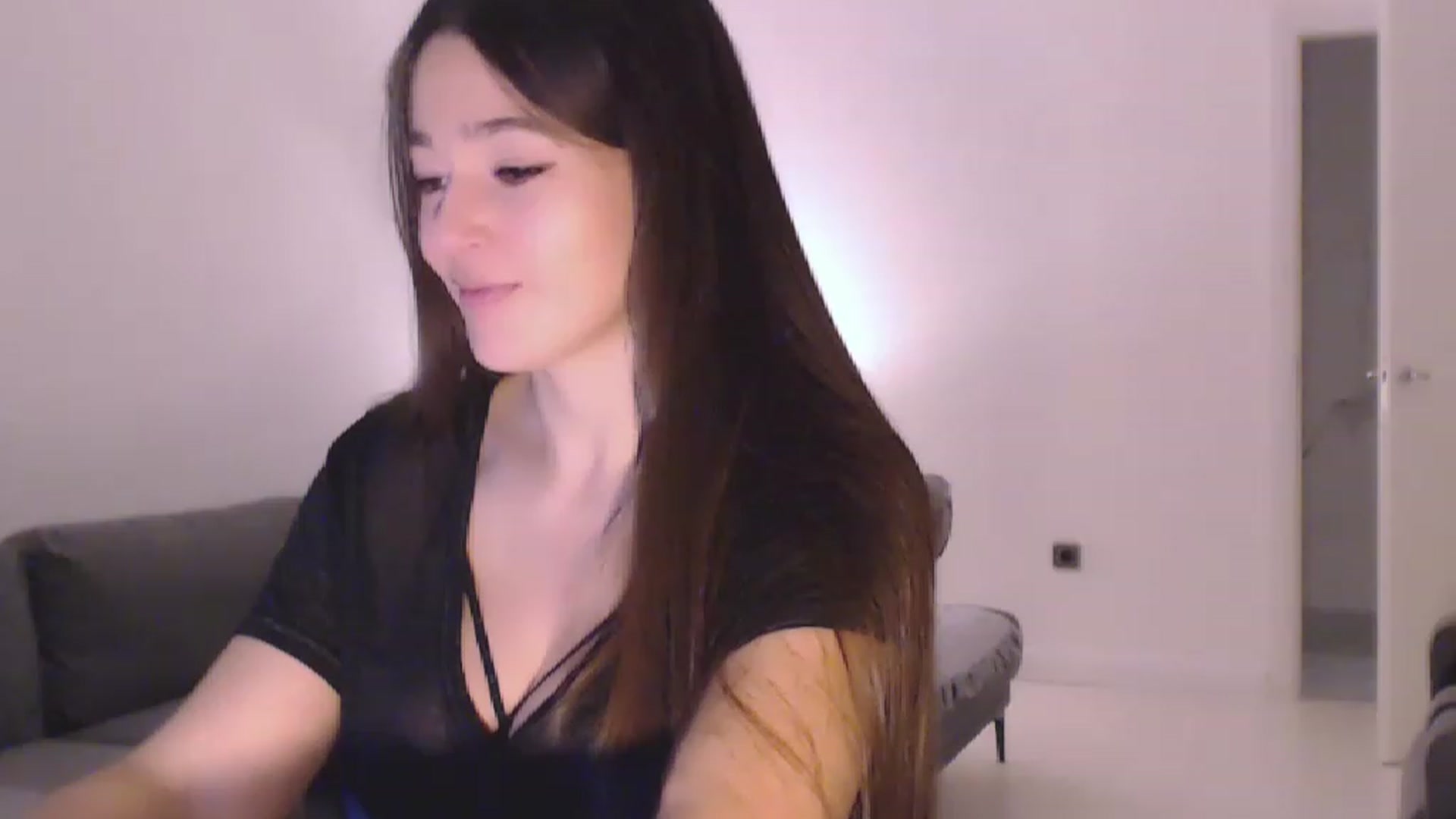 Gallery image thumbnail from Lucky_V's myfreecams stream on, 02/05/2023, 19:24 image 6 of 20