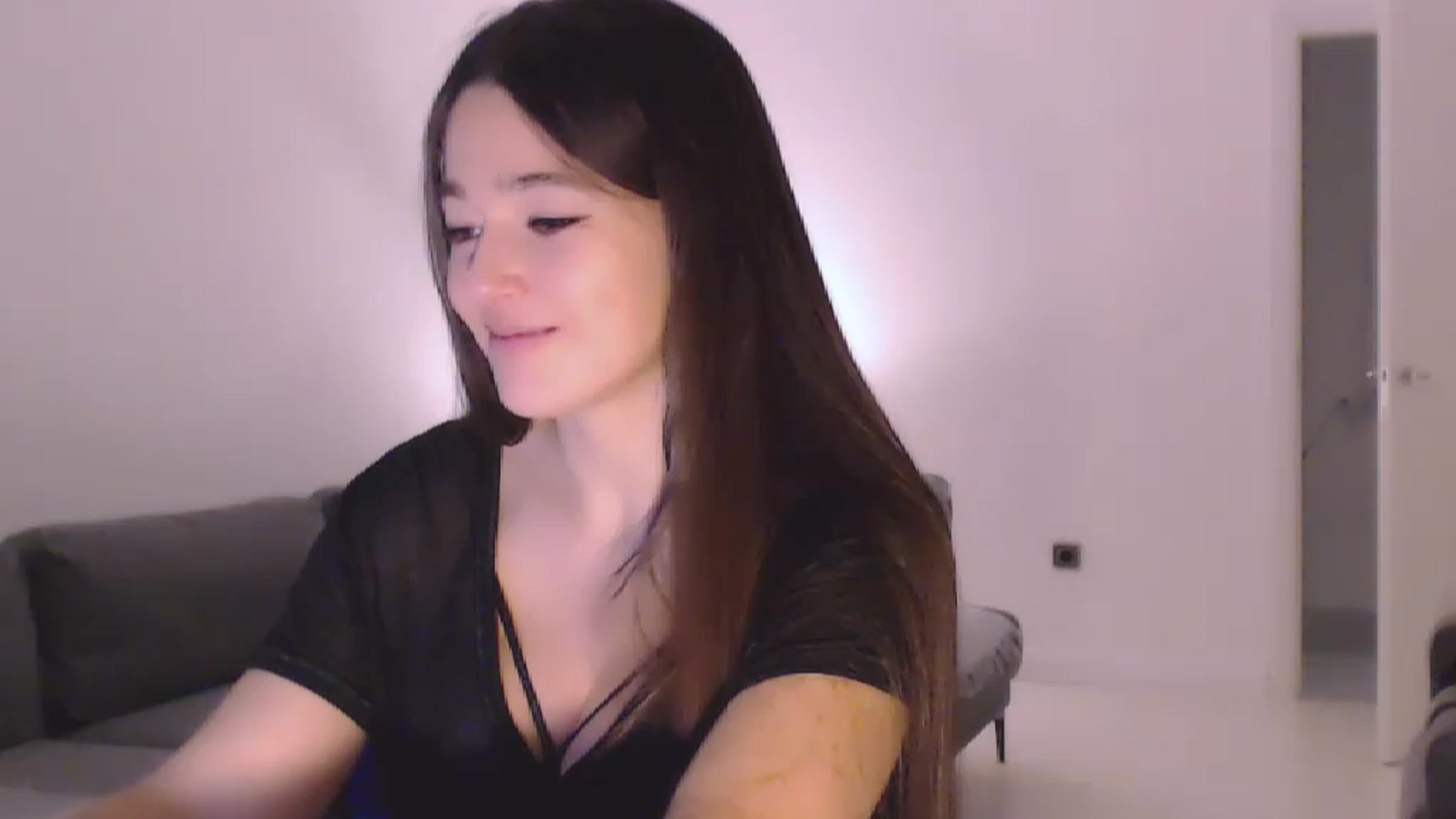 Gallery image thumbnail from Lucky_V's myfreecams stream on, 02/05/2023, 19:24 image 13 of 20