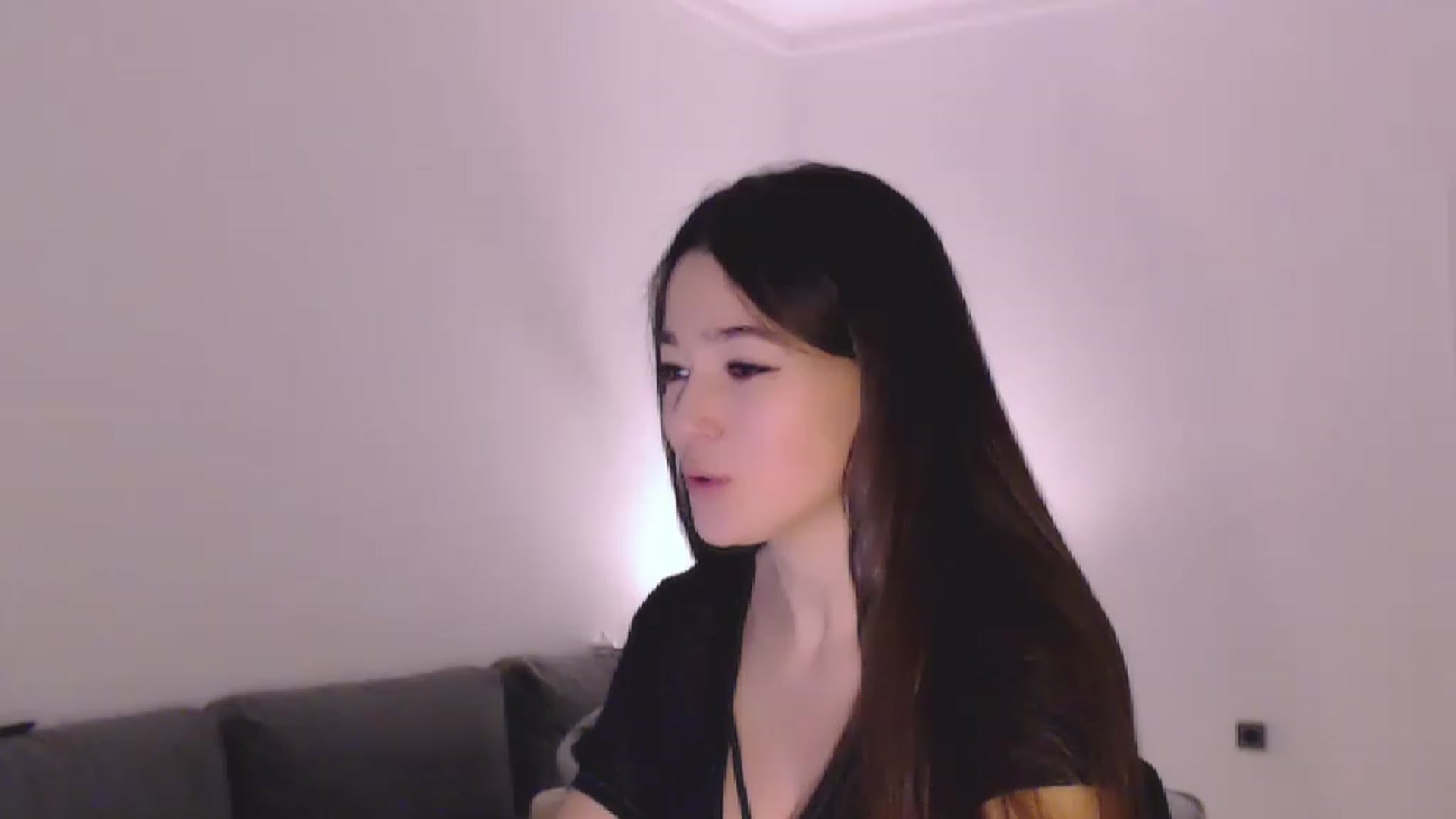 Gallery image thumbnail from Lucky_V's myfreecams stream on, 02/05/2023, 19:24 image 3 of 20