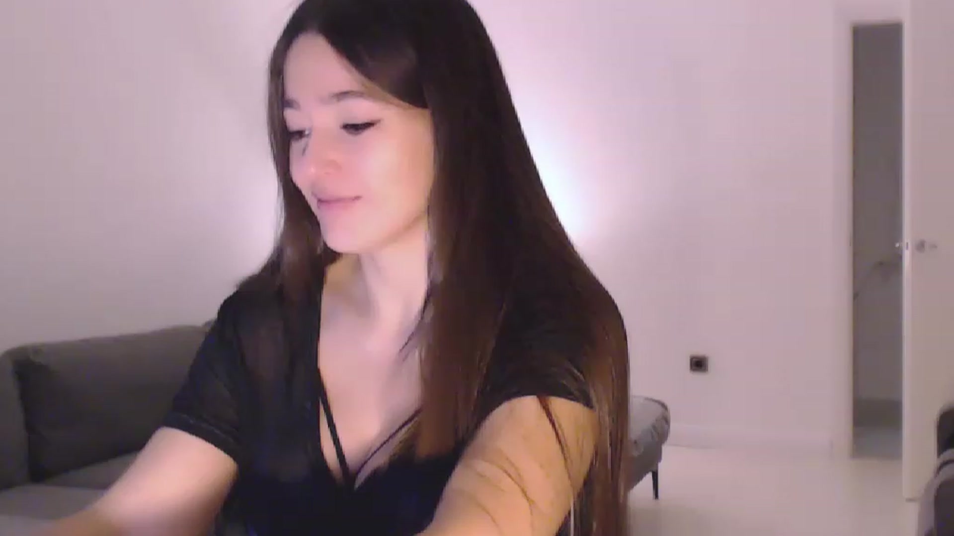 Gallery image thumbnail from Lucky_V's myfreecams stream on, 02/05/2023, 19:24 image 8 of 20