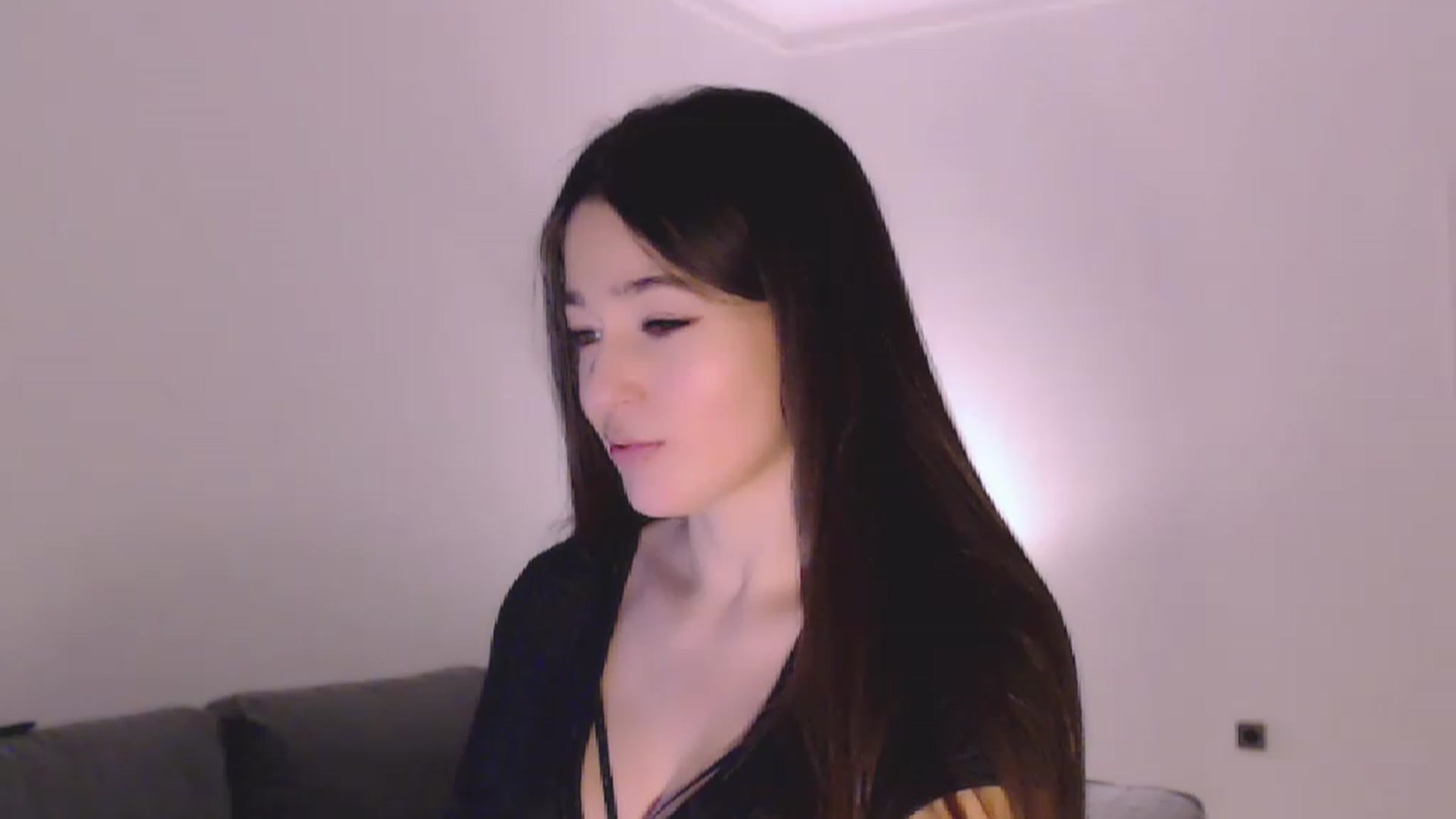 Gallery image thumbnail from Lucky_V's myfreecams stream on, 02/05/2023, 19:24 image 2 of 20