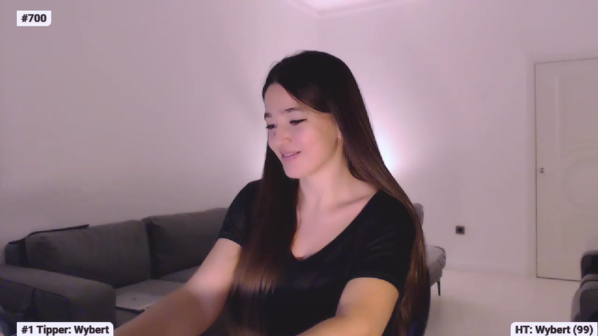 Gallery image thumbnail from Lucky_V's myfreecams stream on, 02/05/2023, 21:43 image 16 of 20