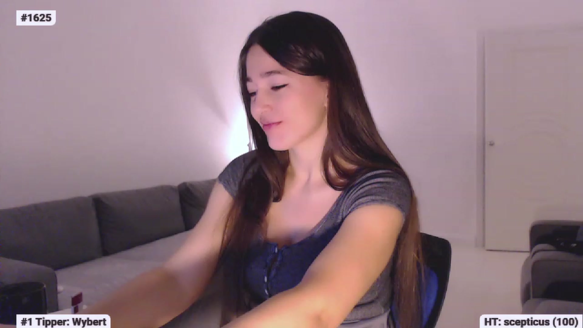 Gallery image thumbnail from Lucky_V's myfreecams stream on, 02/13/2023, 01:51 image 6 of 20