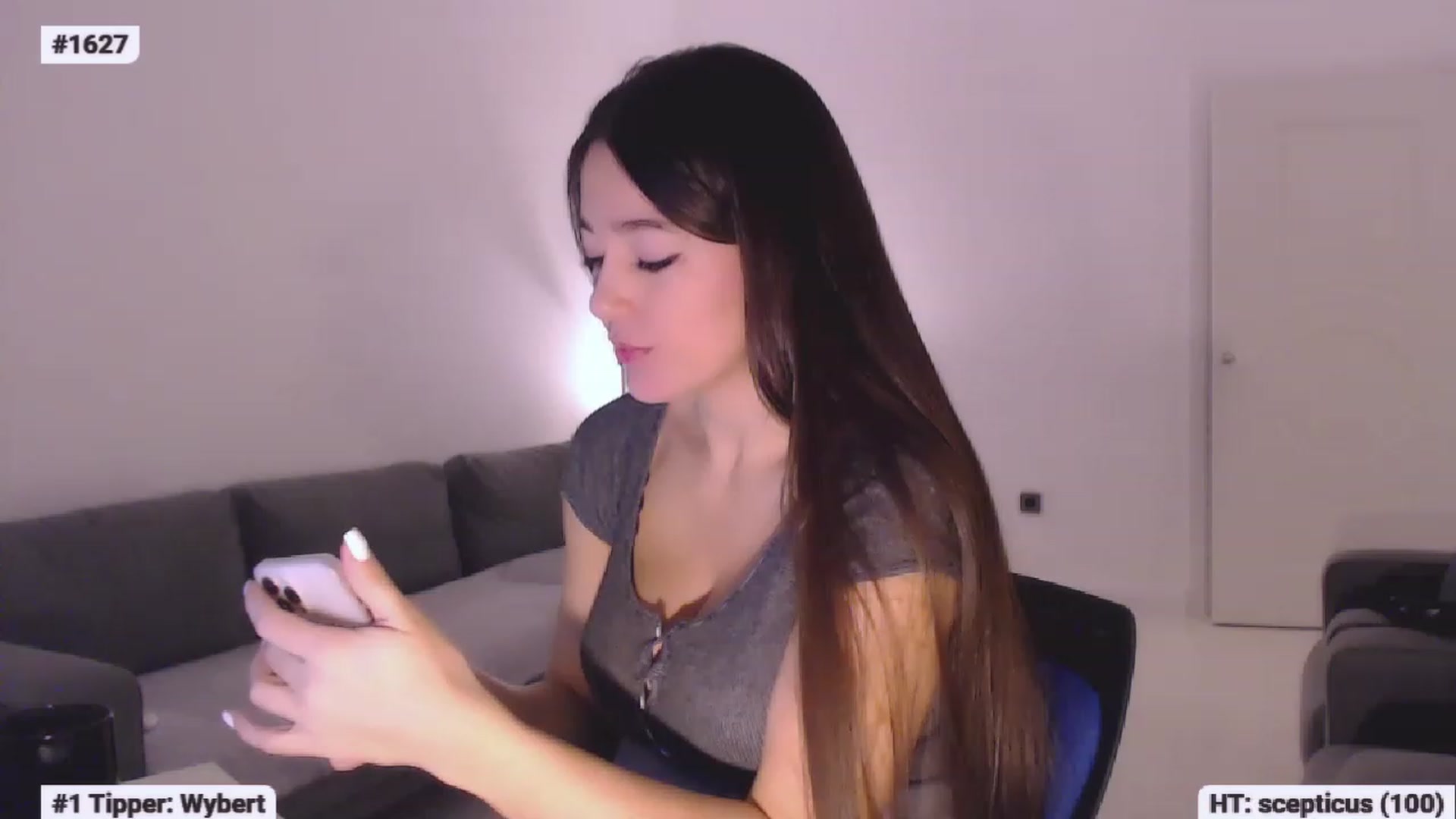 Gallery image thumbnail from Lucky_V's myfreecams stream on, 02/13/2023, 01:51 image 2 of 20