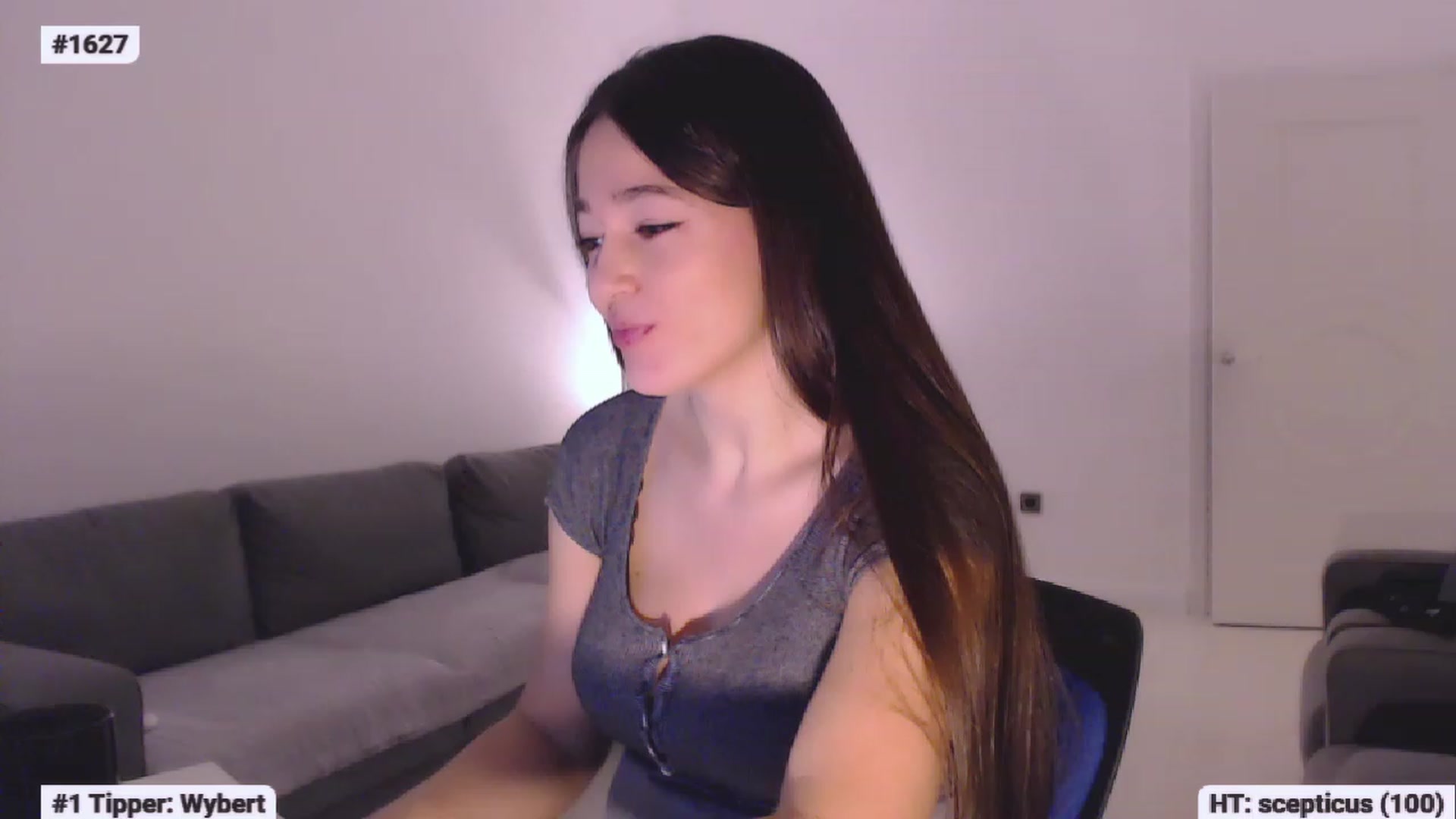Gallery image thumbnail from Lucky_V's myfreecams stream on, 02/13/2023, 01:51 image 1 of 20