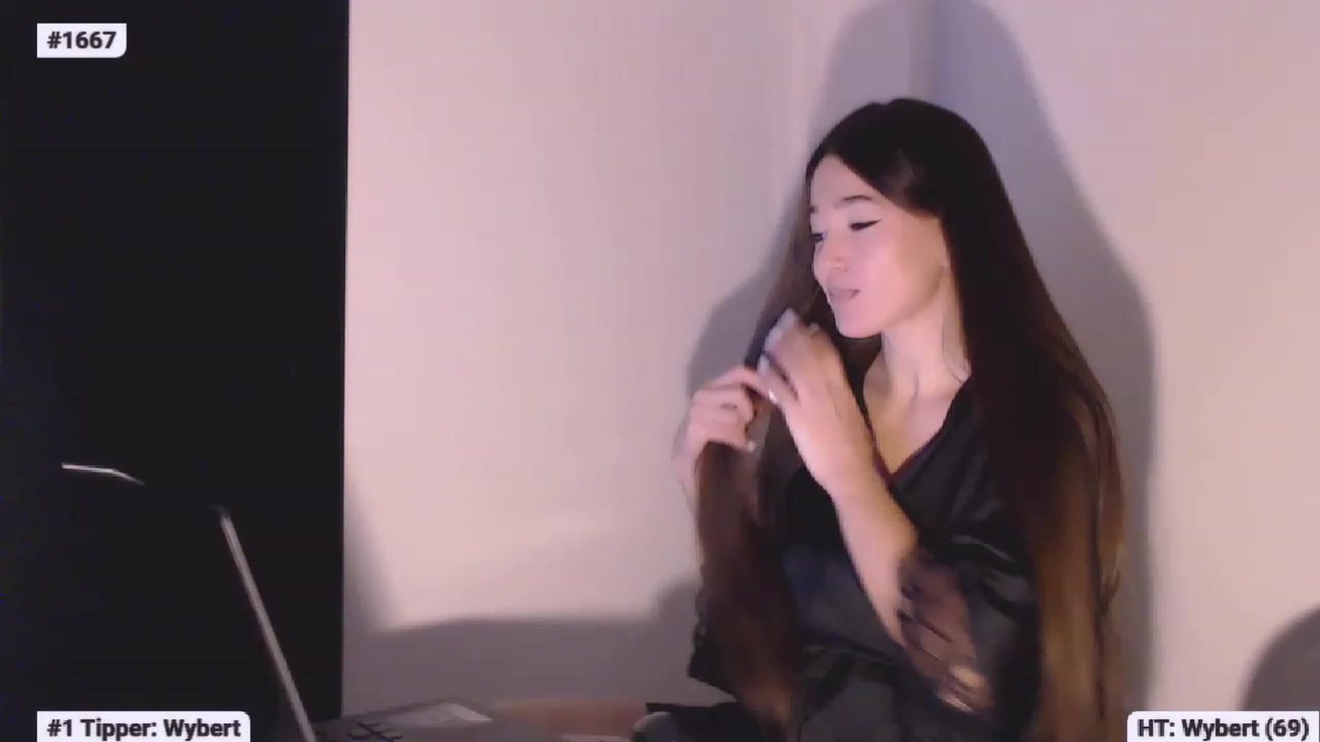 Gallery image thumbnail from Lucky_V's myfreecams stream on, 02/13/2023, 22:56 image 6 of 20