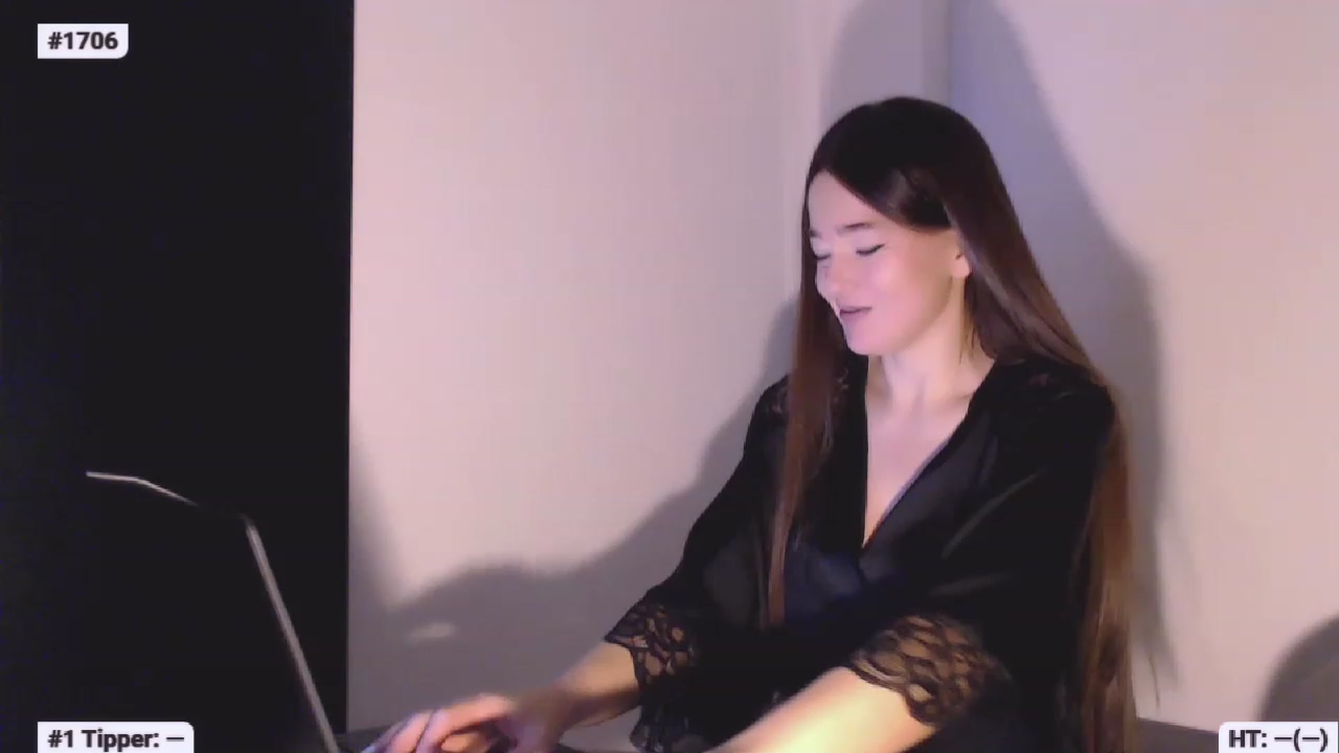 Gallery image thumbnail from Lucky_V's myfreecams stream on, 02/13/2023, 22:56 image 2 of 20